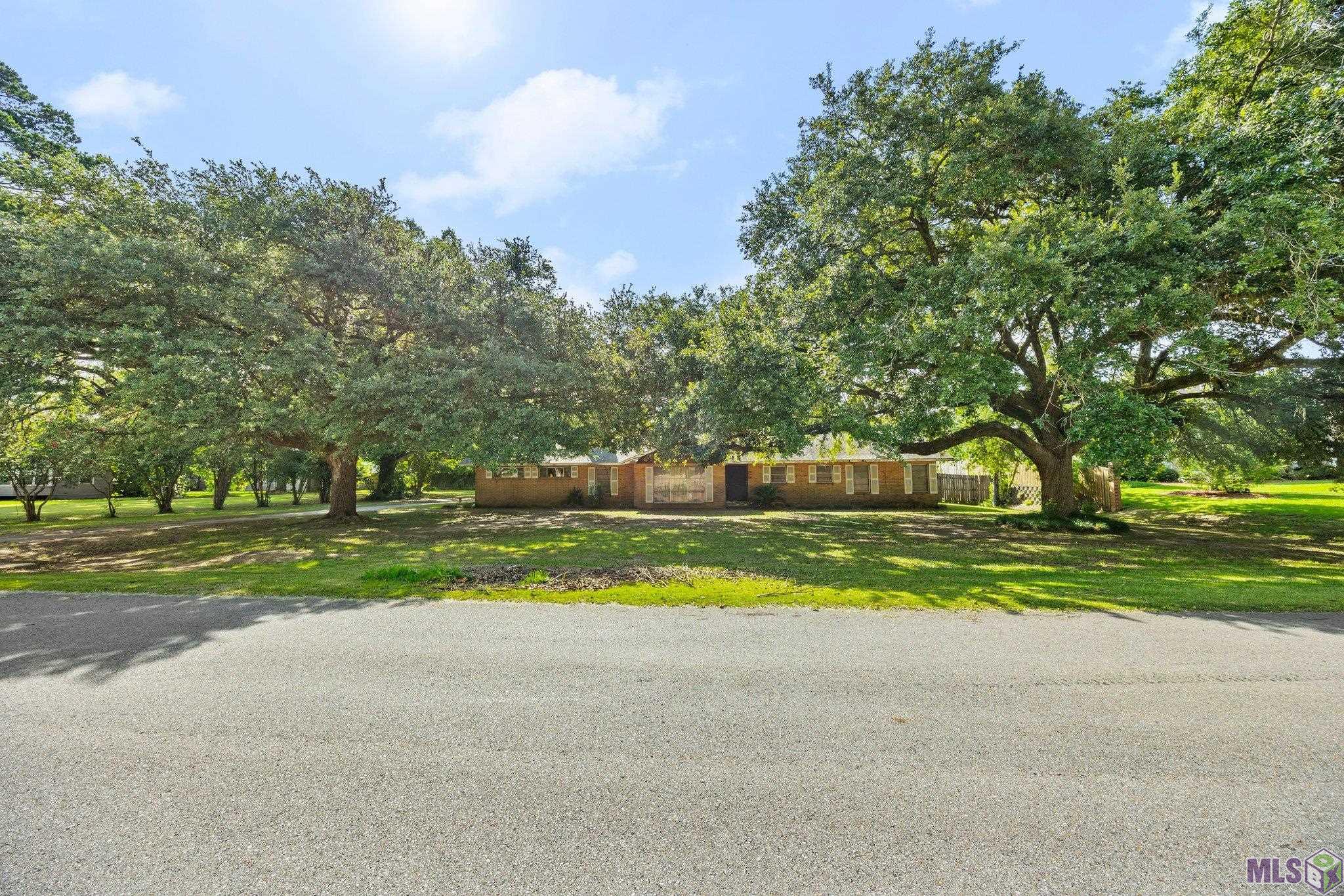 4355 BLUEBONNET RD, Baton Rouge, LA 70809