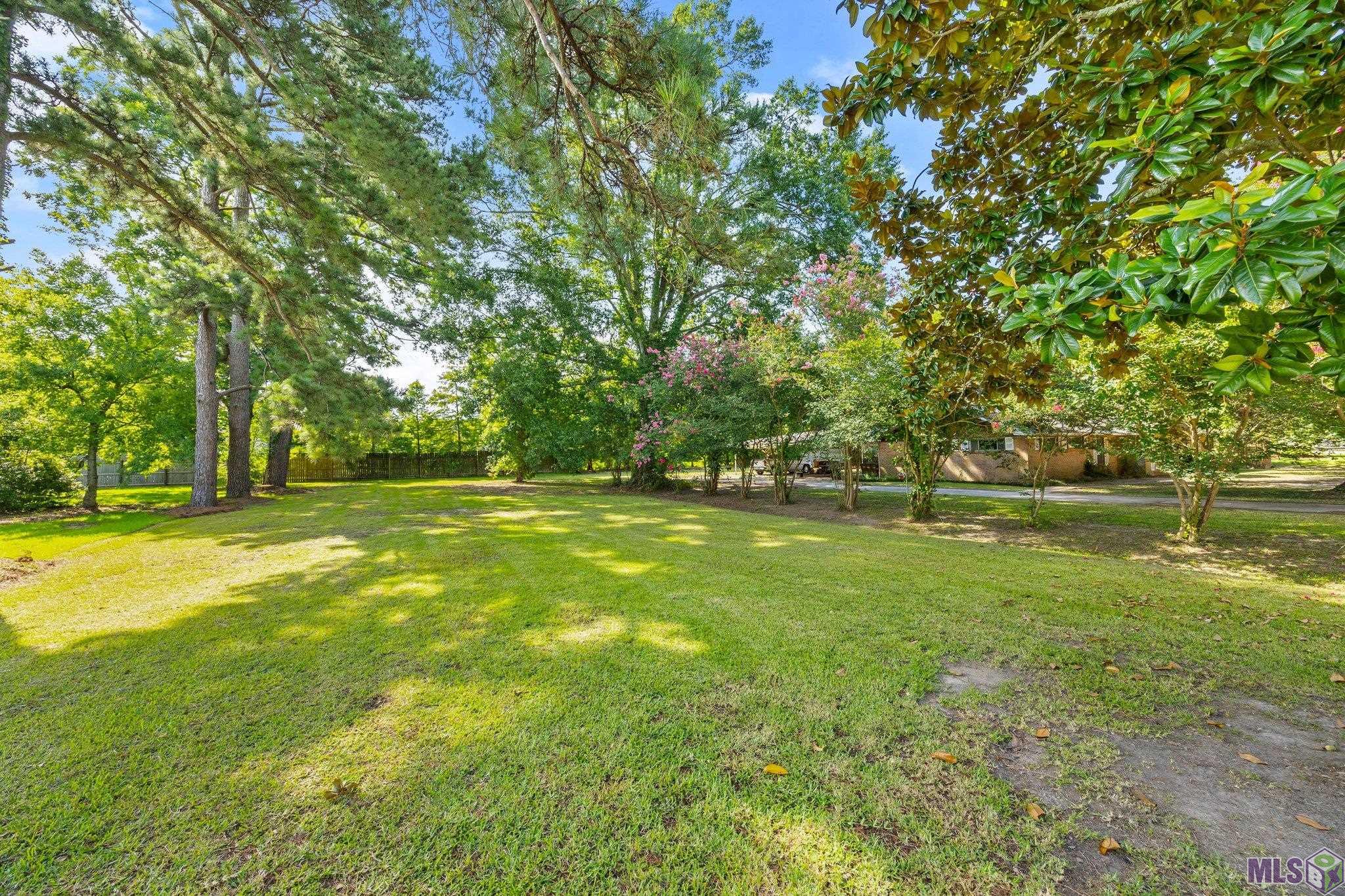 4355 BLUEBONNET RD, Baton Rouge, LA 70809