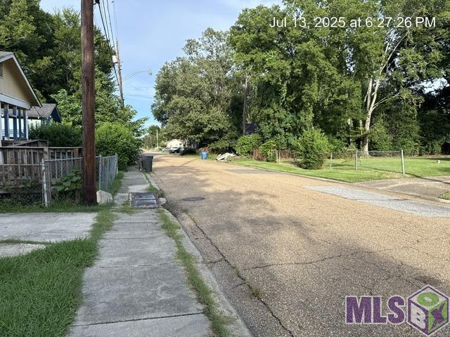 Photo 6