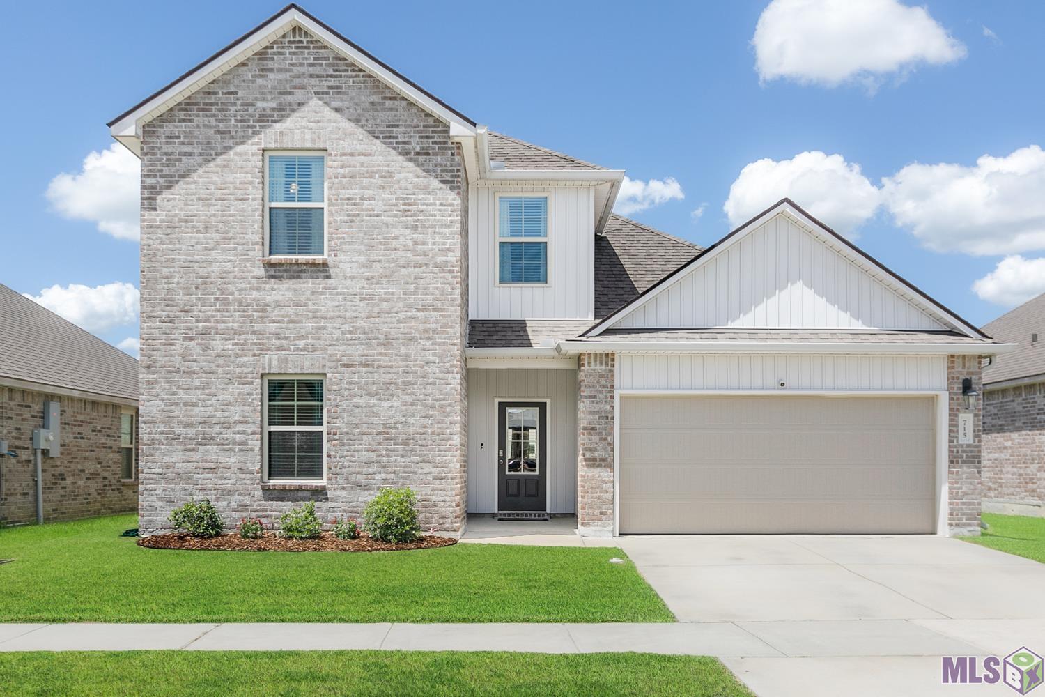 715 JACQUES LN, Zachary, LA 70791