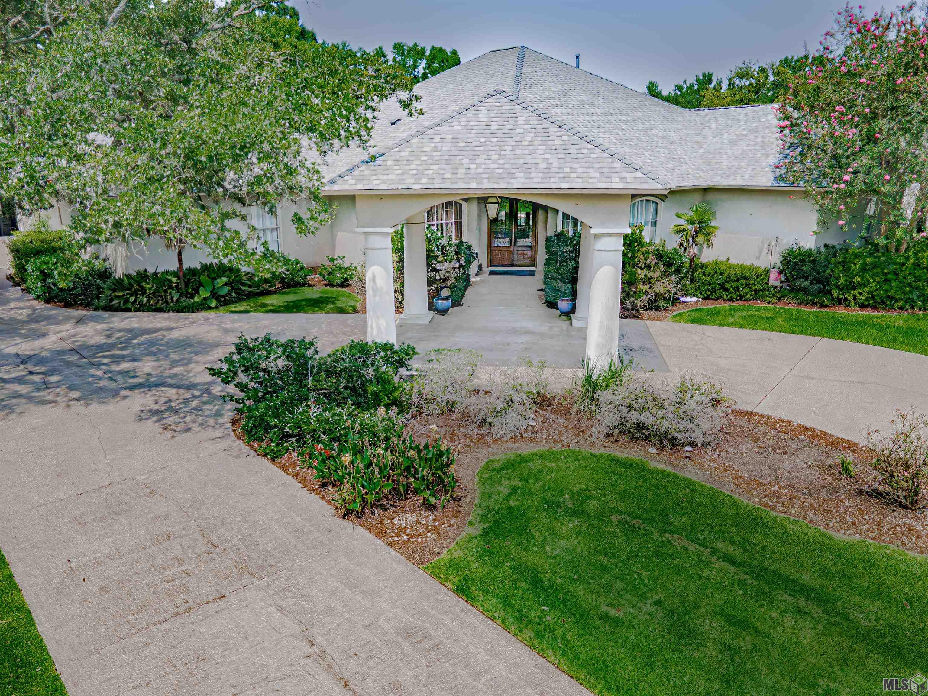 16205 FELICIANA AVE, Prairieville, LA 70769