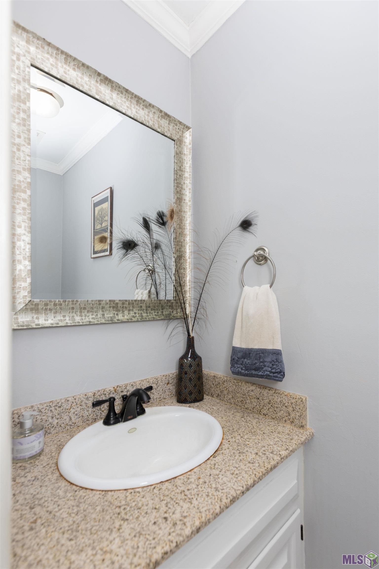 6612 LINDSEYNEAL DR, Greenwell Springs, LA 70739