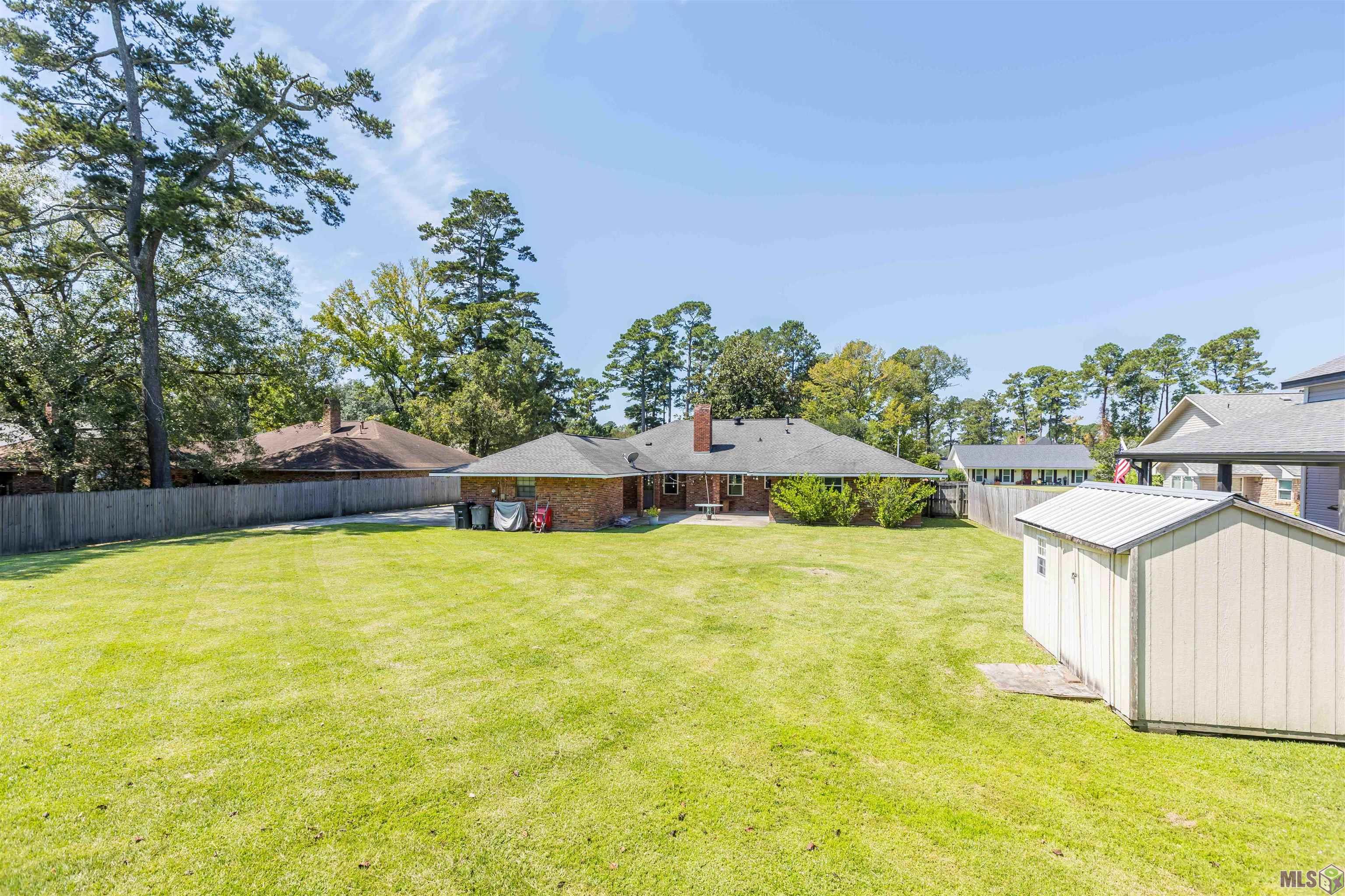 6612 LINDSEYNEAL DR, Greenwell Springs, LA 70739