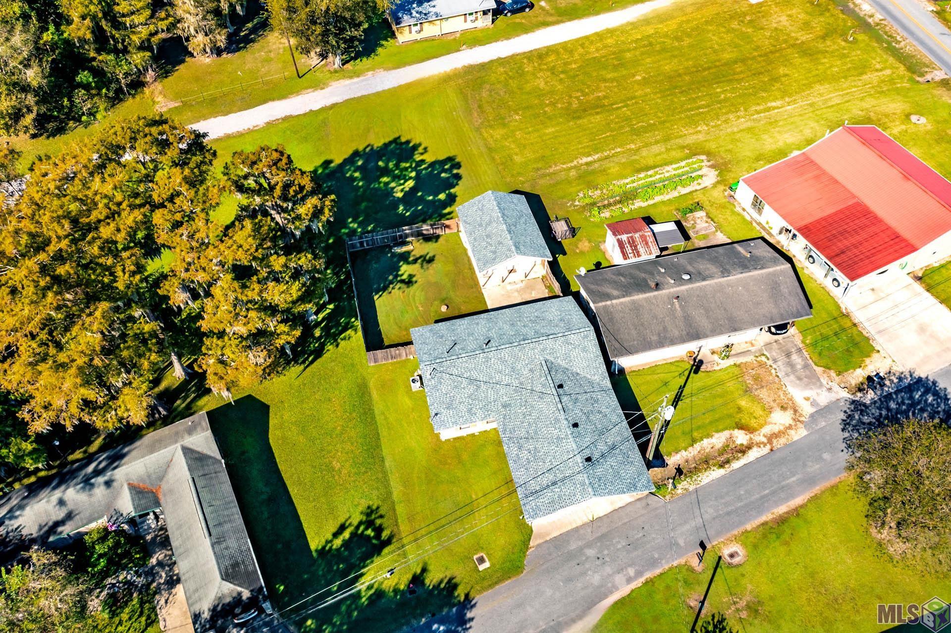 Homes for sale in Thibodaux, LA | 114 Morvant Lane, Thibodaux, LA 70301 | MLS# BY2025020602