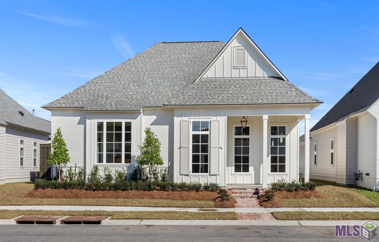 13715 SWEET CHERRY DR, Baton Rouge, LA 70810