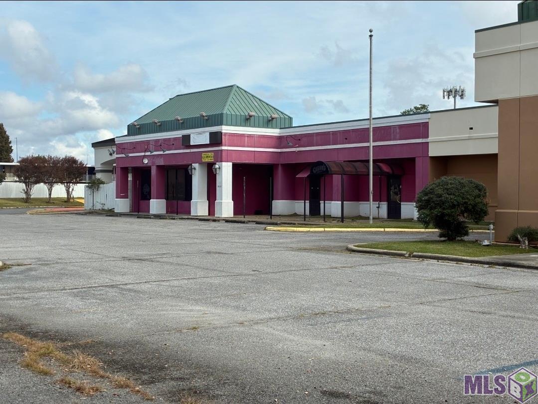 10455 REIGER RD, Baton Rouge, LA 70809