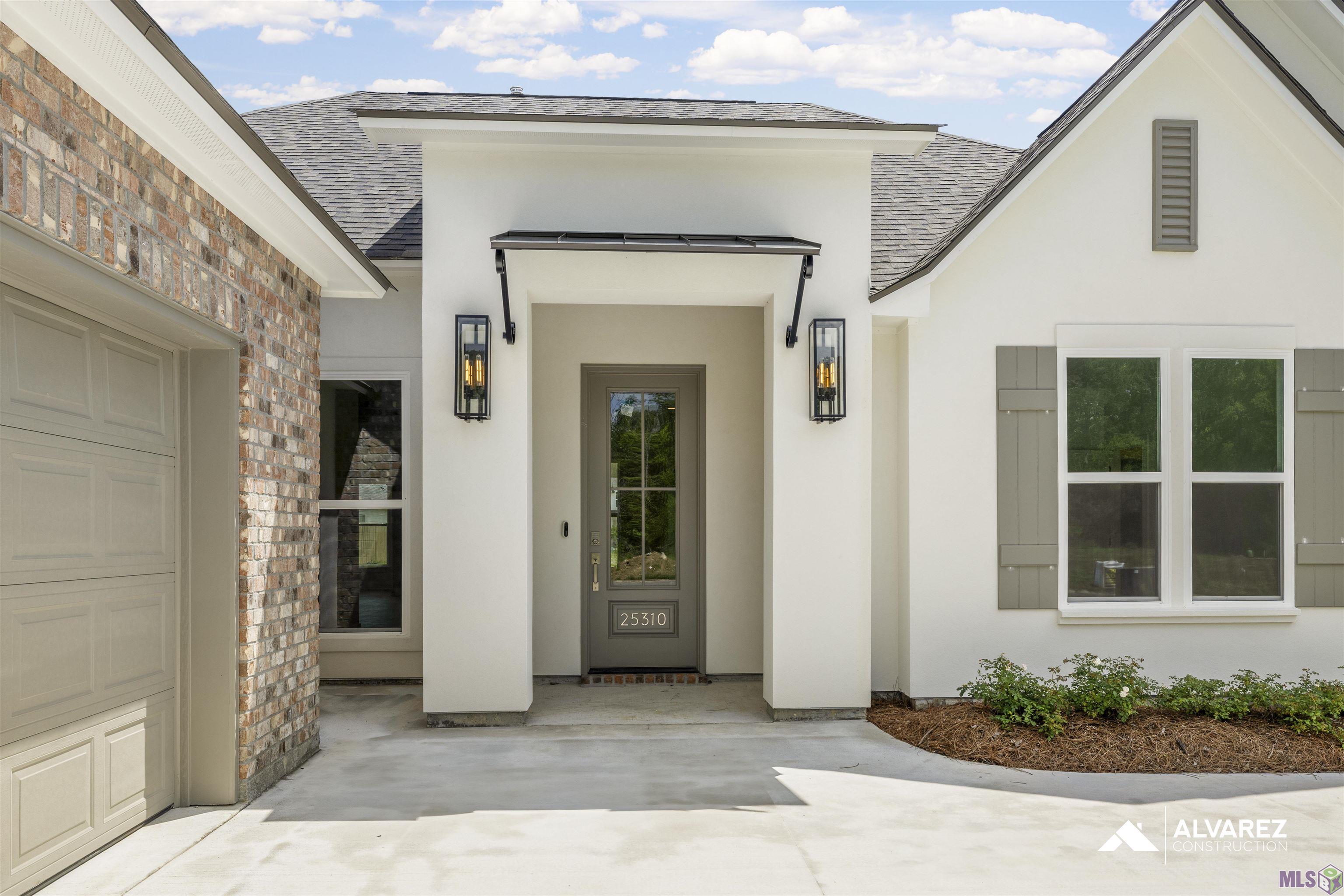 25310 BURLINGTON AVE, Denham Springs, LA 70726