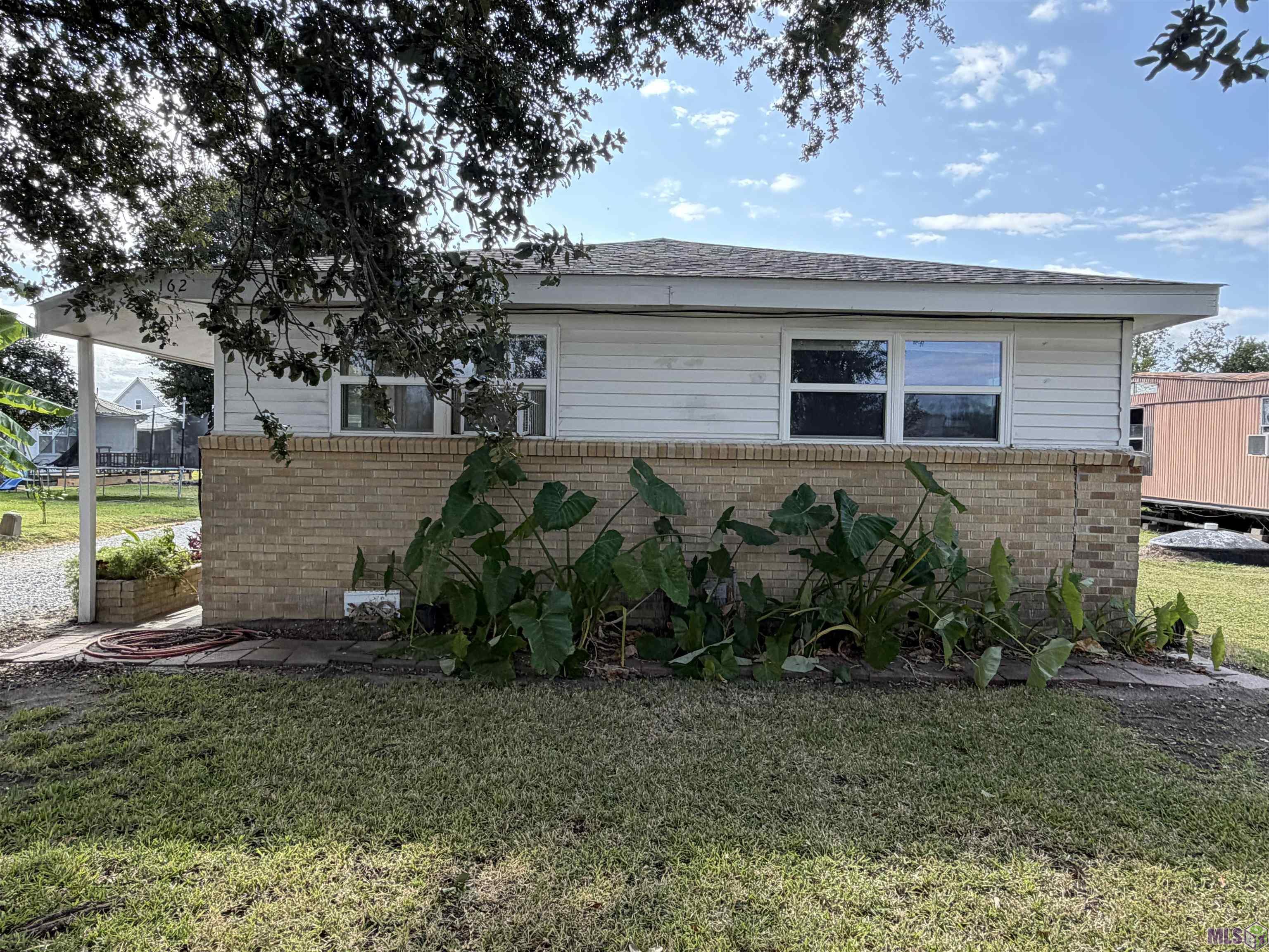 162 SERVICE RD, Larose, LA 70373