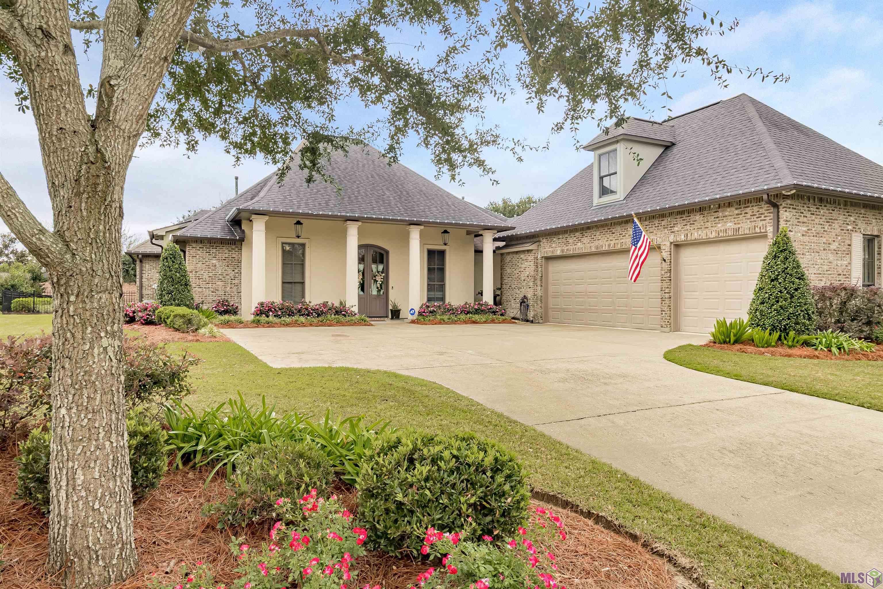 5422 CYPRESS POINT LN, Gonzales, LA 70737