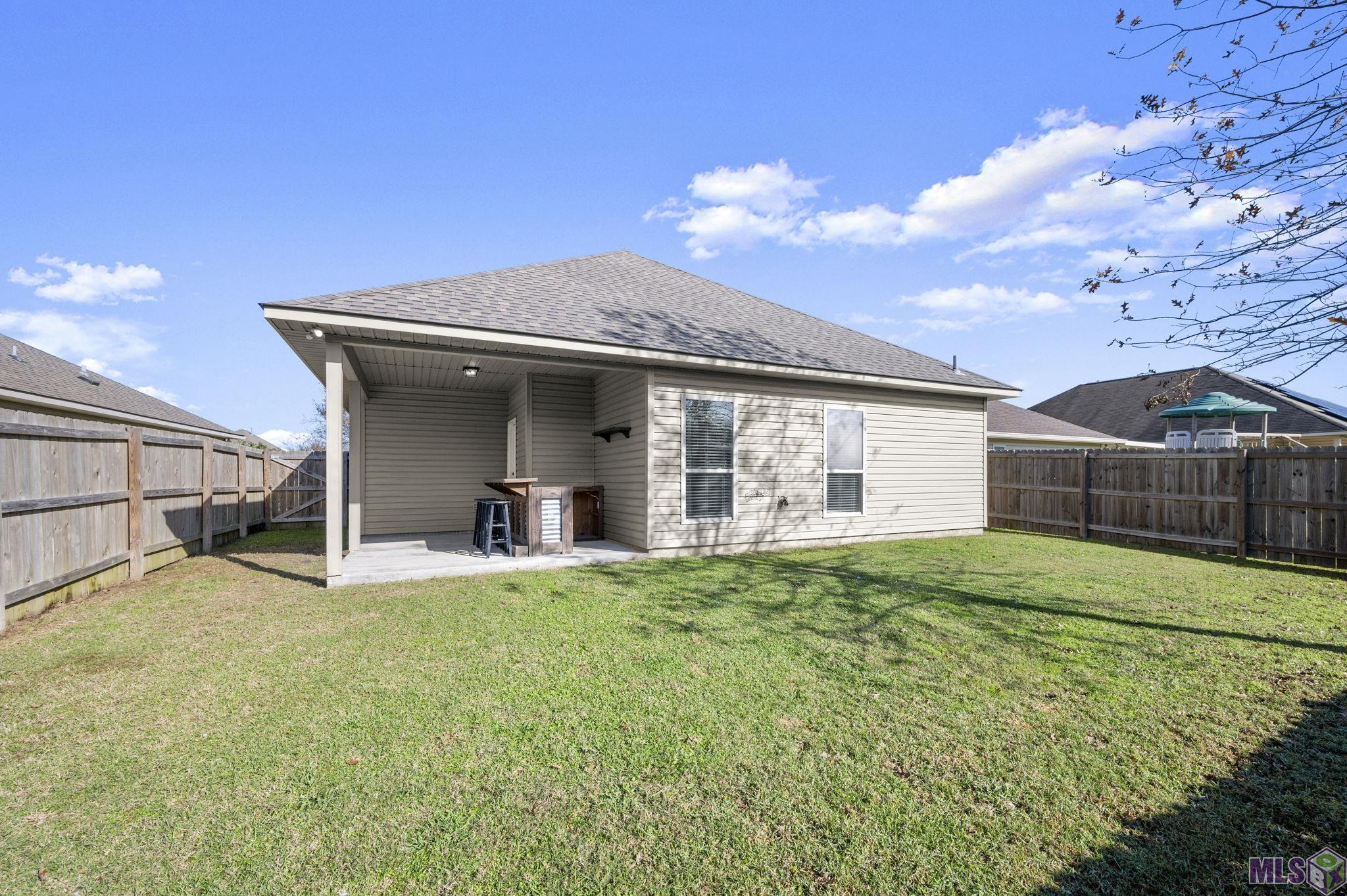 42391 CEDARSTONE AVE, Prairieville, LA 70769
