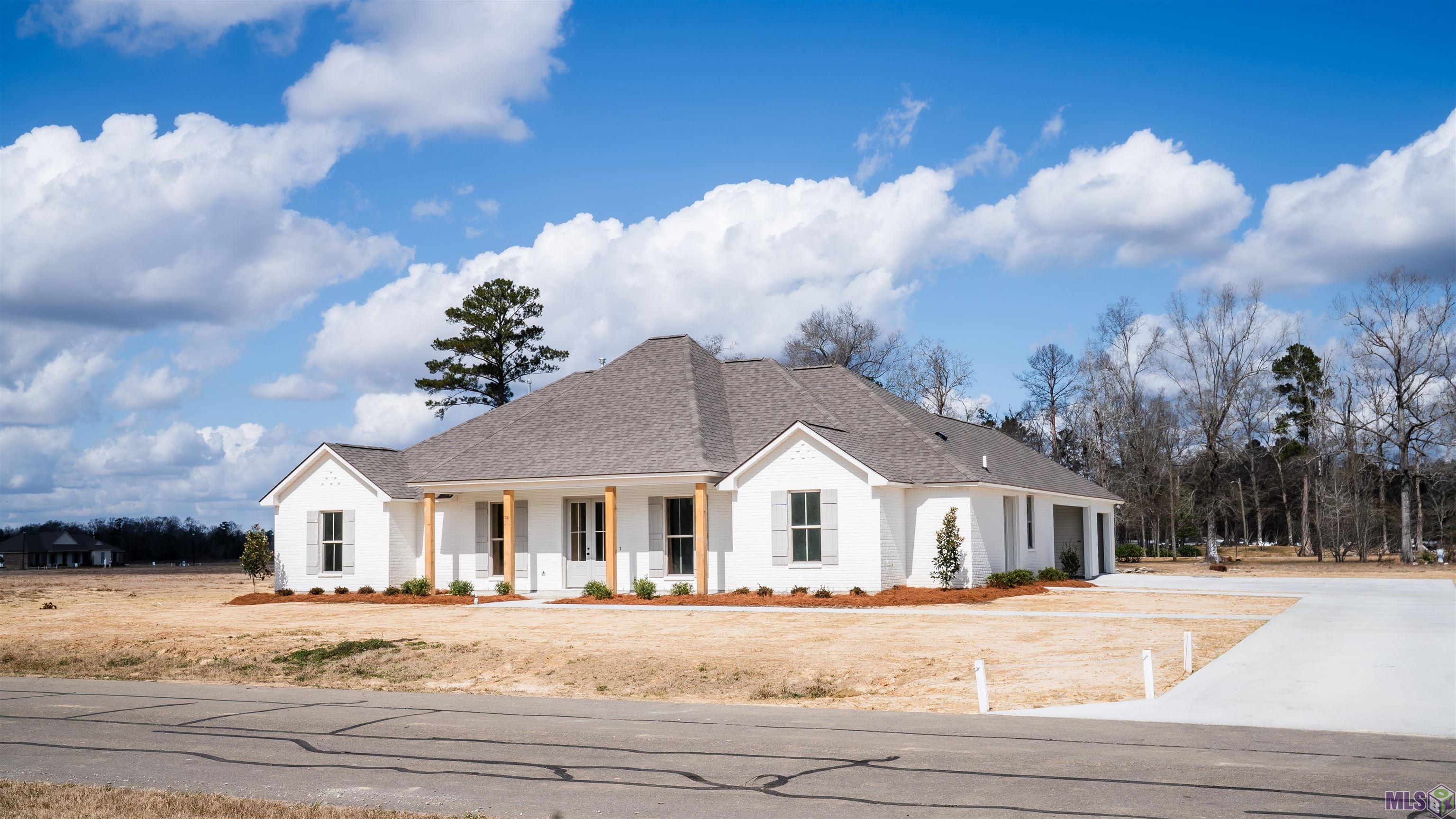 13530 Eagles Park Drive, Denham Springs, LA 70726