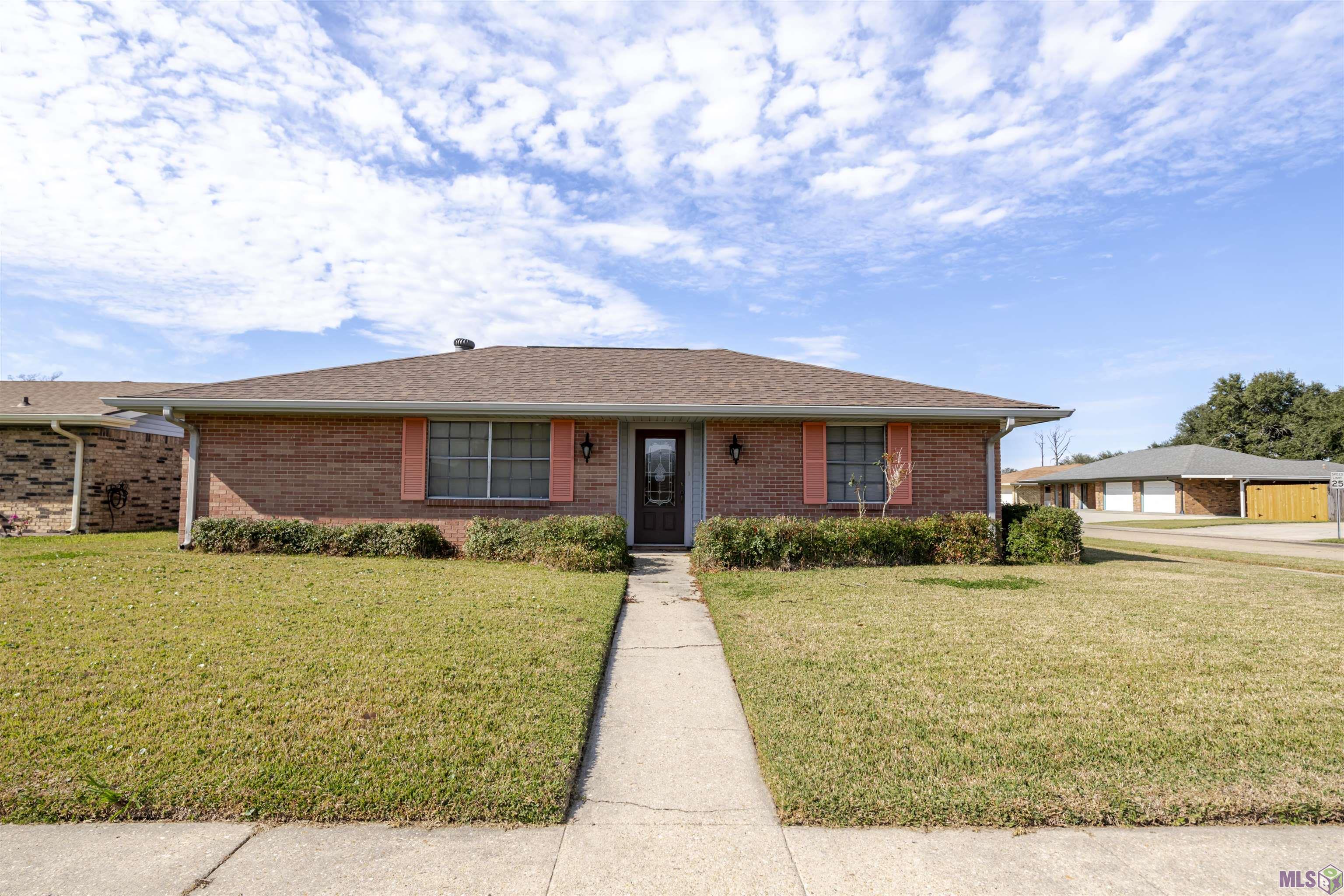 600 OAKLAWN DR, Houma, LA 70363