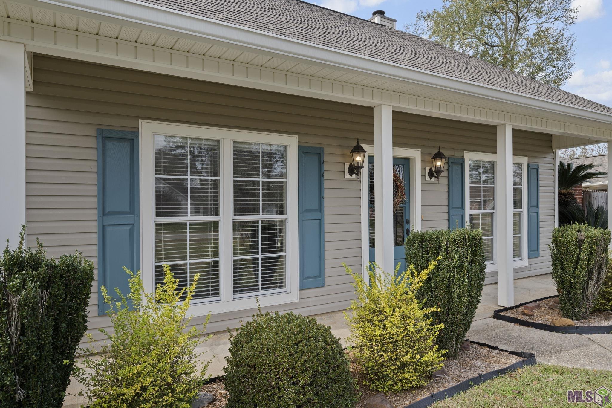 30863 MEADOW WOOD BLVD, Denham Springs, LA 70726