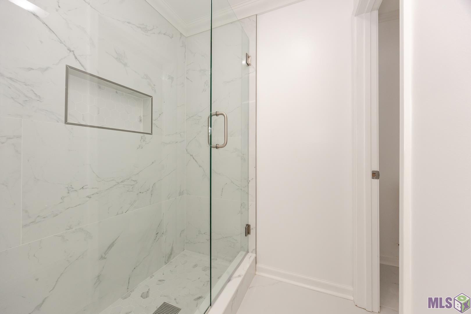 4930 SHADELAND DR, Baton Rouge, LA 70816