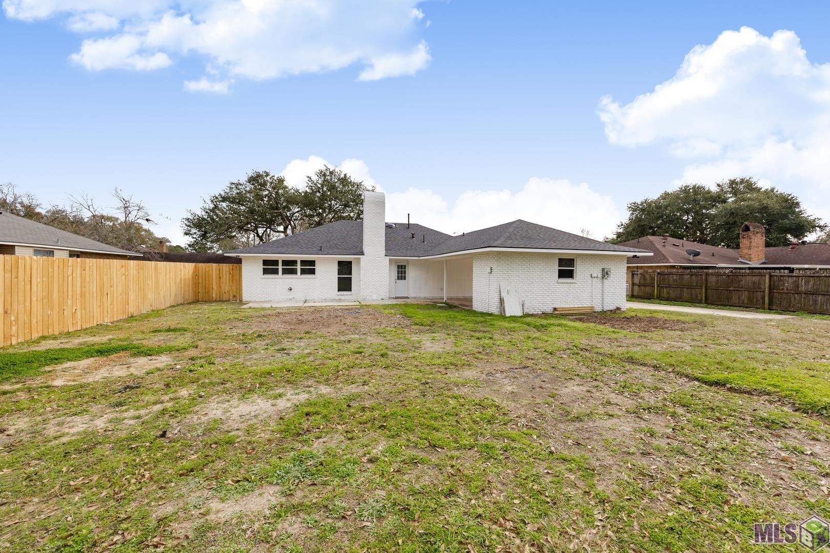 4930 SHADELAND DR, Baton Rouge, LA 70816