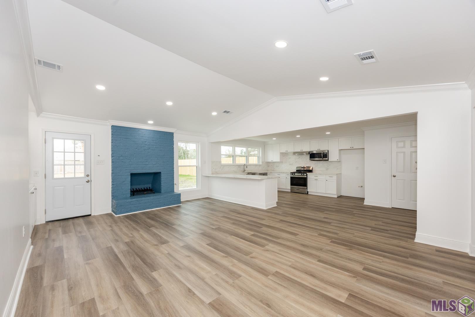 4930 SHADELAND DR, Baton Rouge, LA 70816