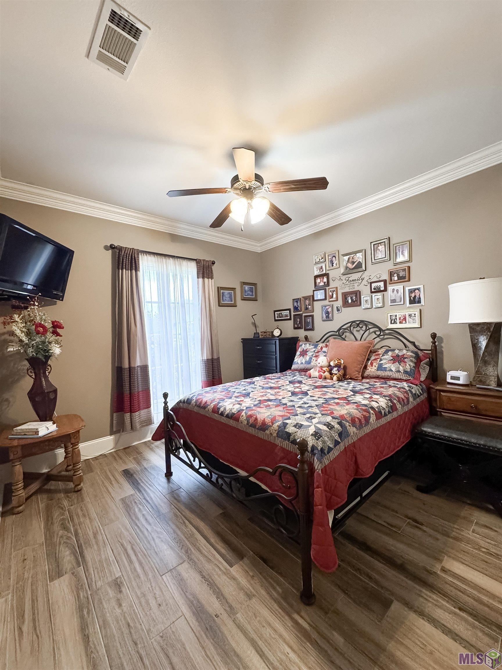 Photo 35