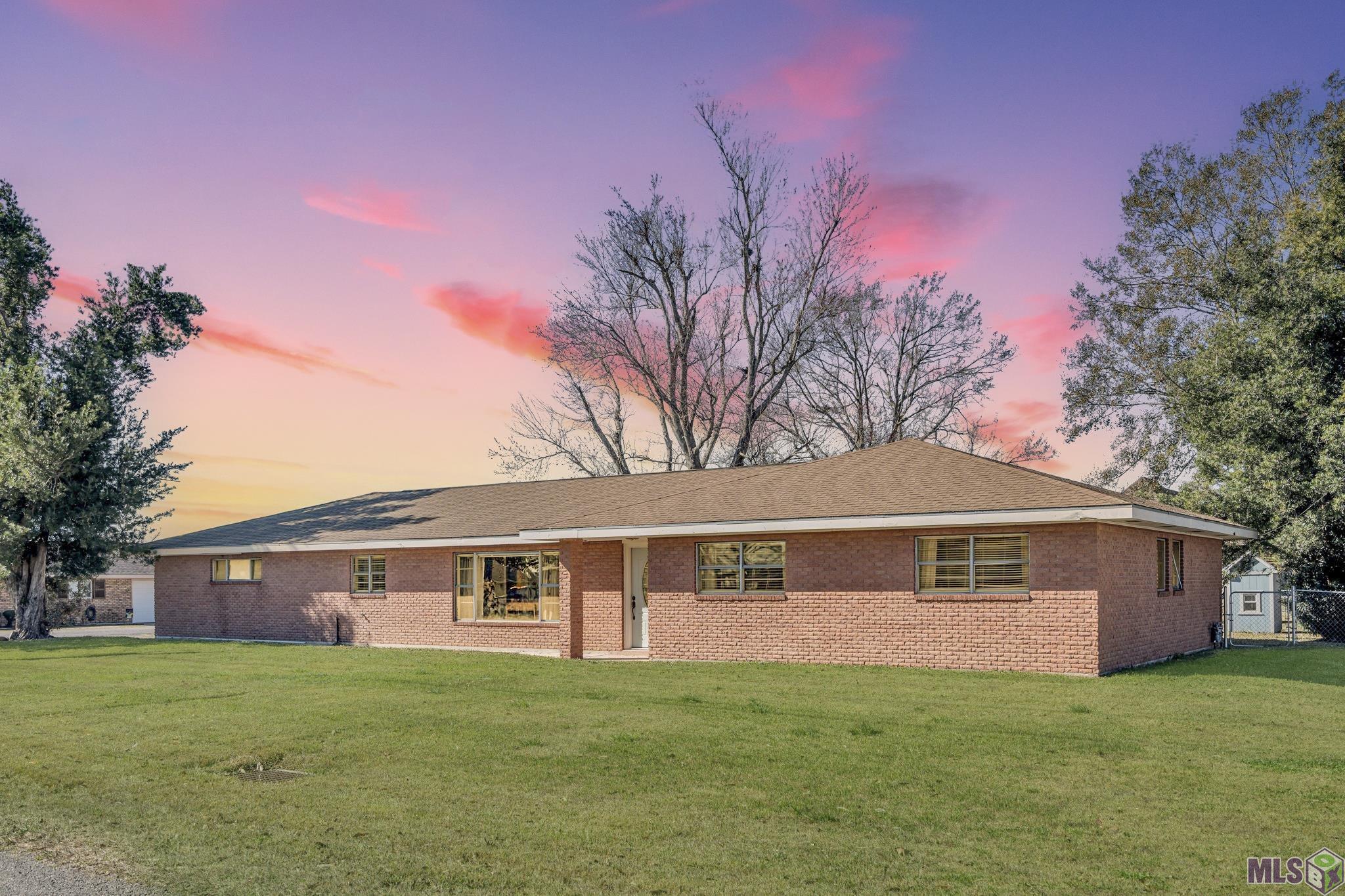 114 FOUR POINT DRIVE, Raceland, LA 70394