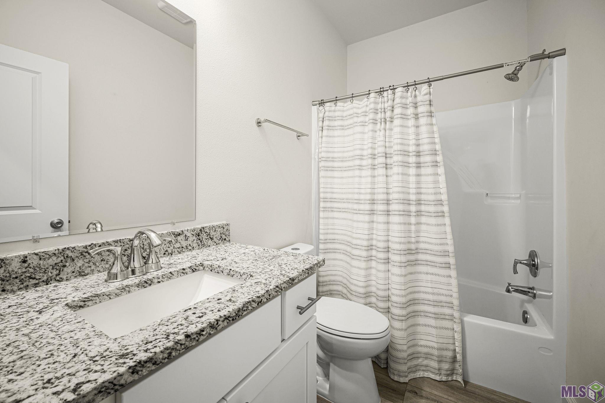 26400 PONCHATOULA DR, Springfield, LA 70462