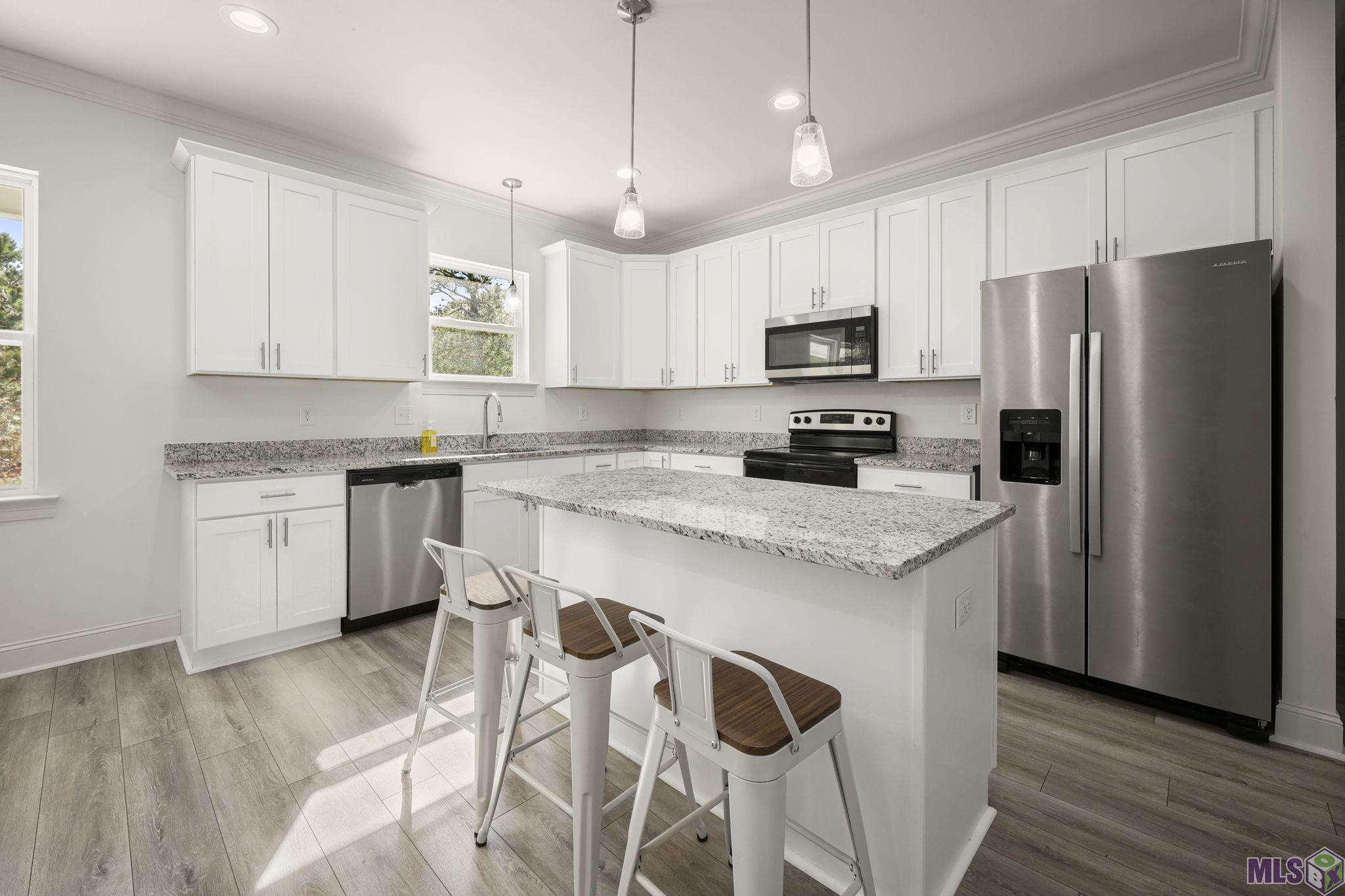 26400 PONCHATOULA DR, Springfield, LA 70462