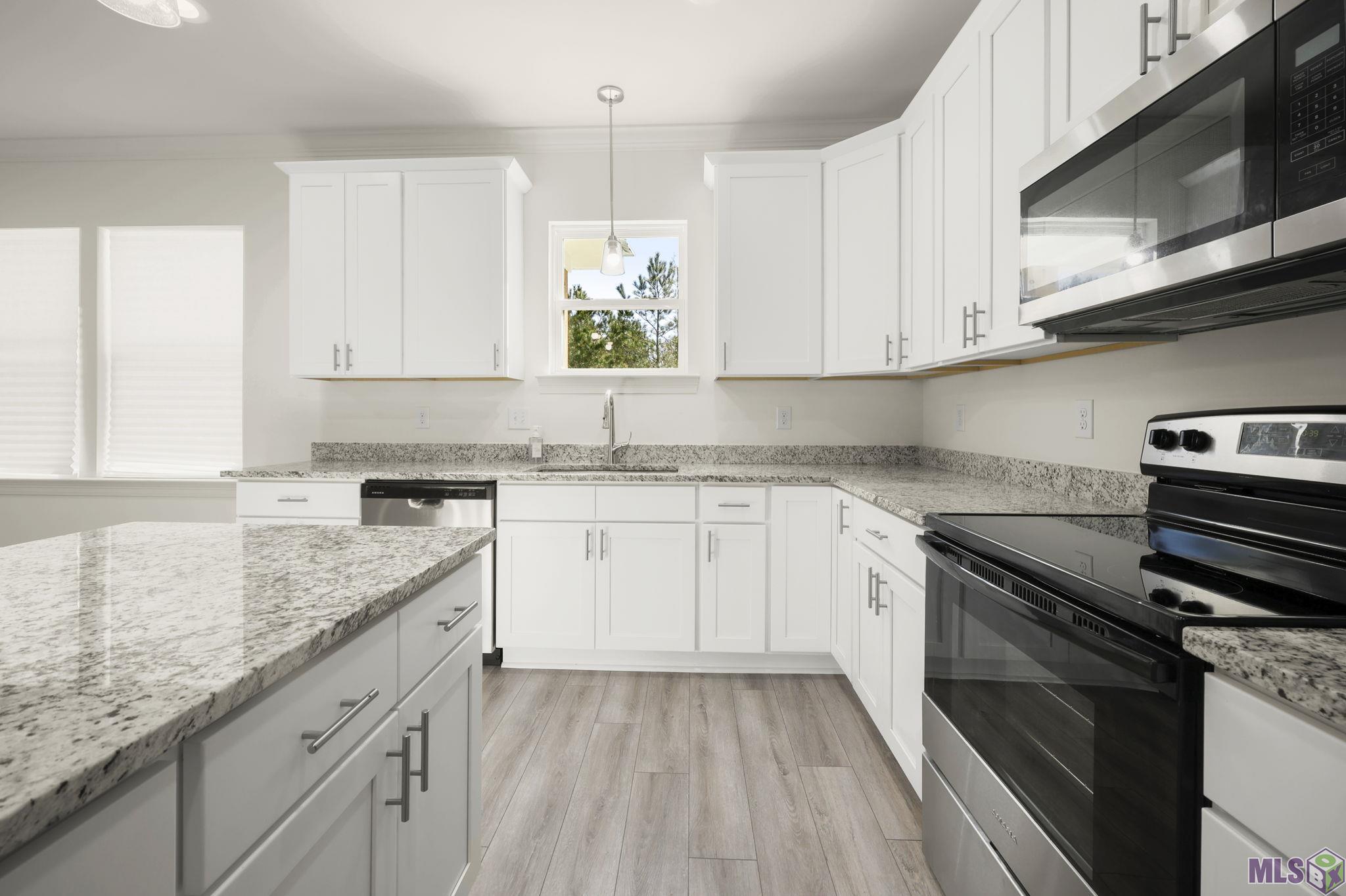 26400 PONCHATOULA DR, Springfield, LA 70462