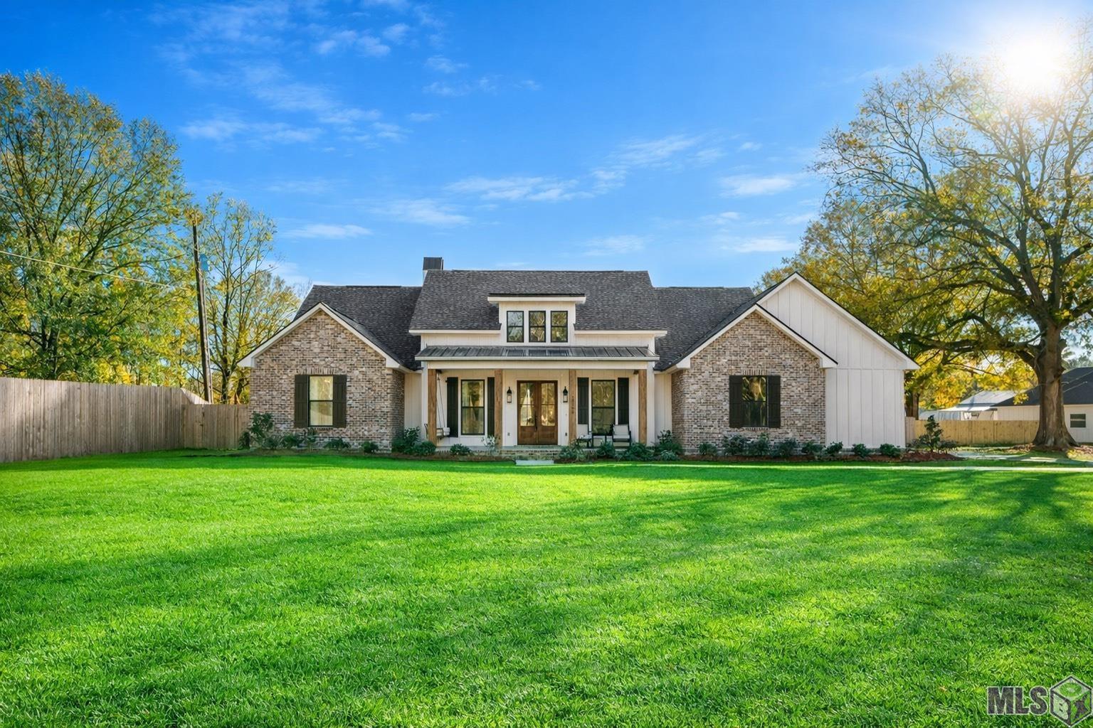 10598 ARNOLD RD, Denham Springs, LA 70726