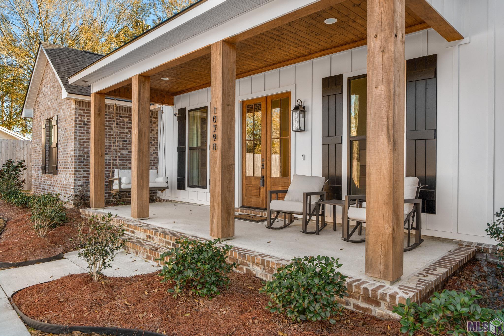 10598 ARNOLD RD, Denham Springs, LA 70726