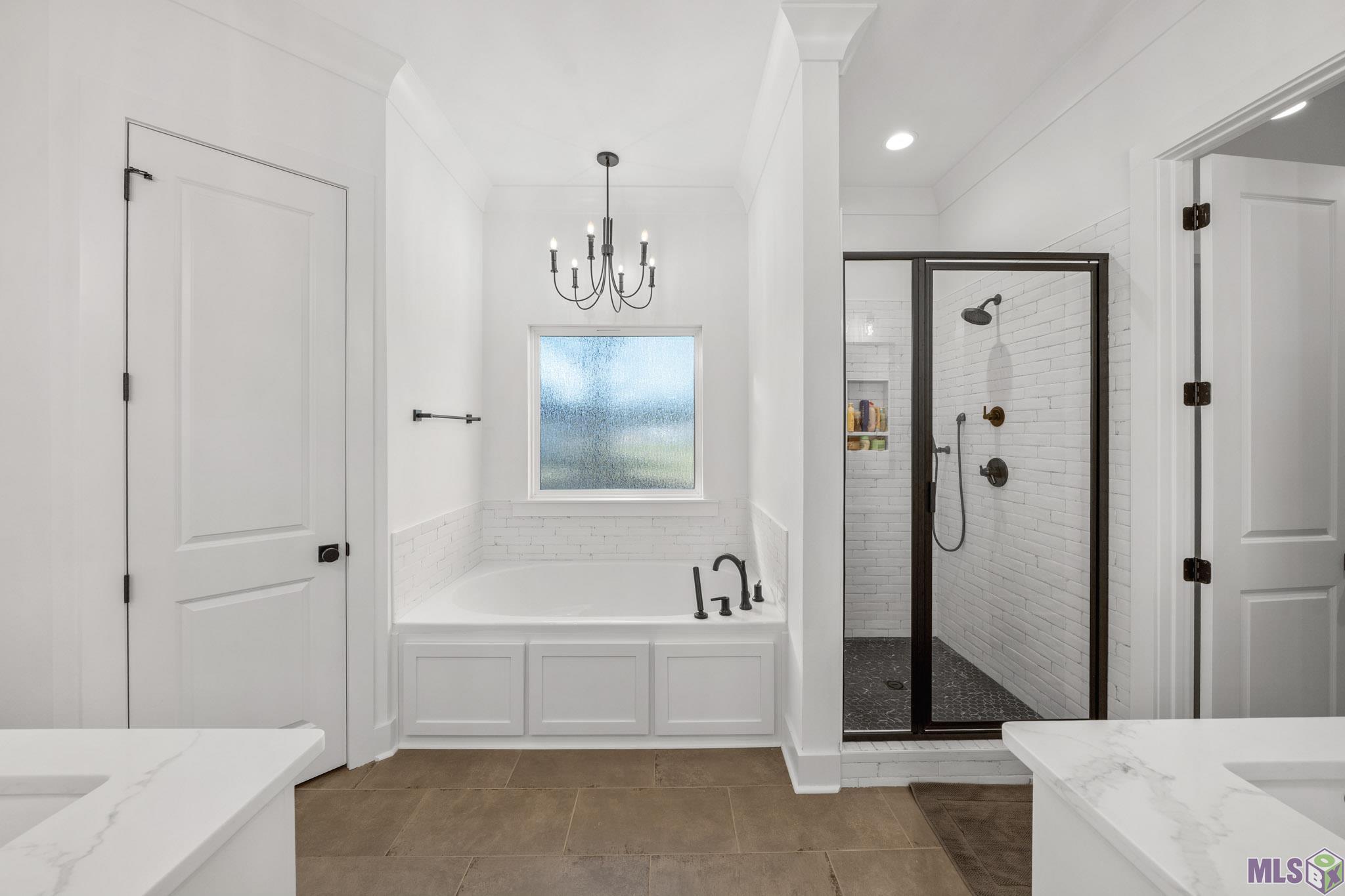 10598 ARNOLD RD, Denham Springs, LA 70726