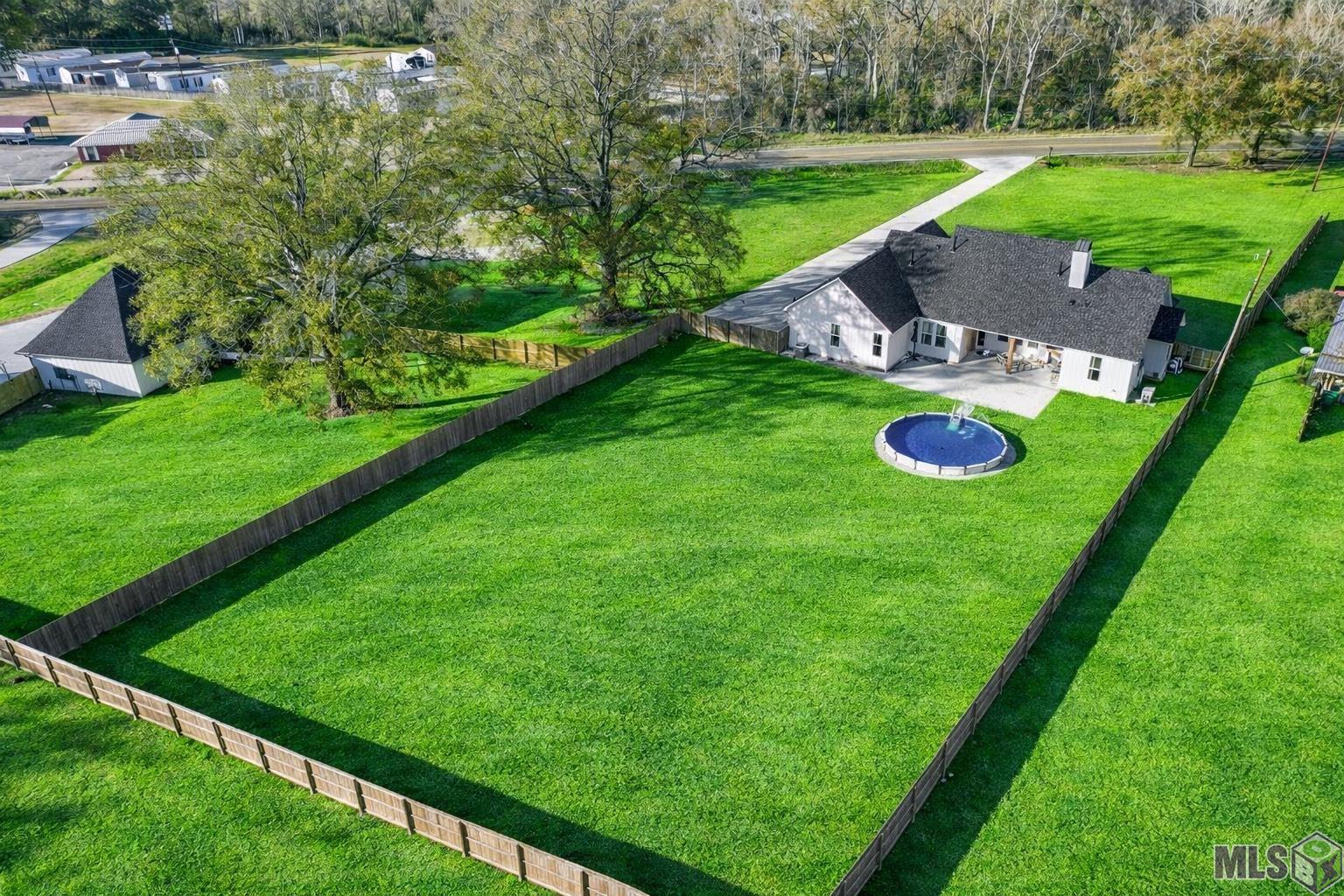 10598 ARNOLD RD, Denham Springs, LA 70726