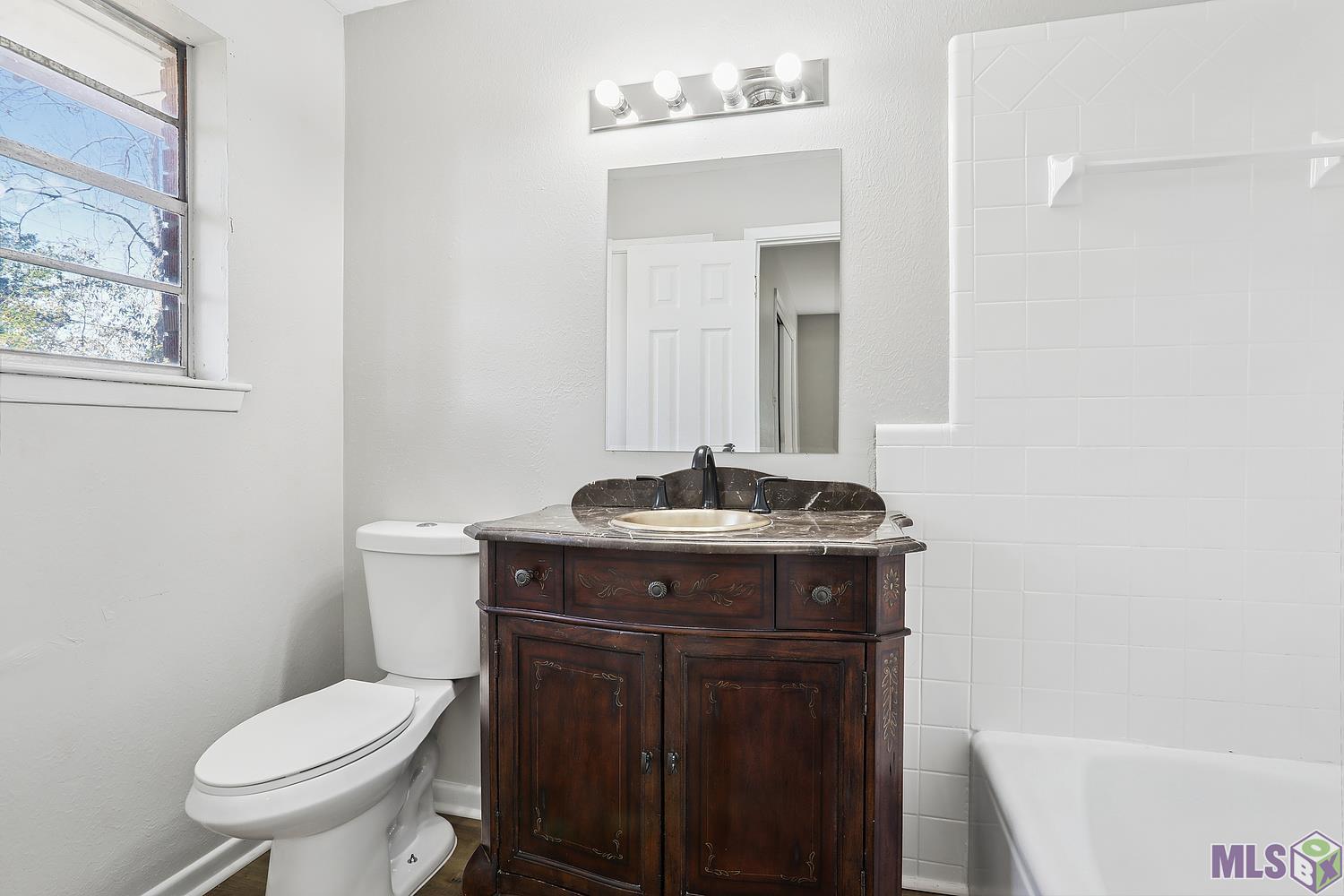 9944 BUNTING DR, Baton Rouge, LA 70809