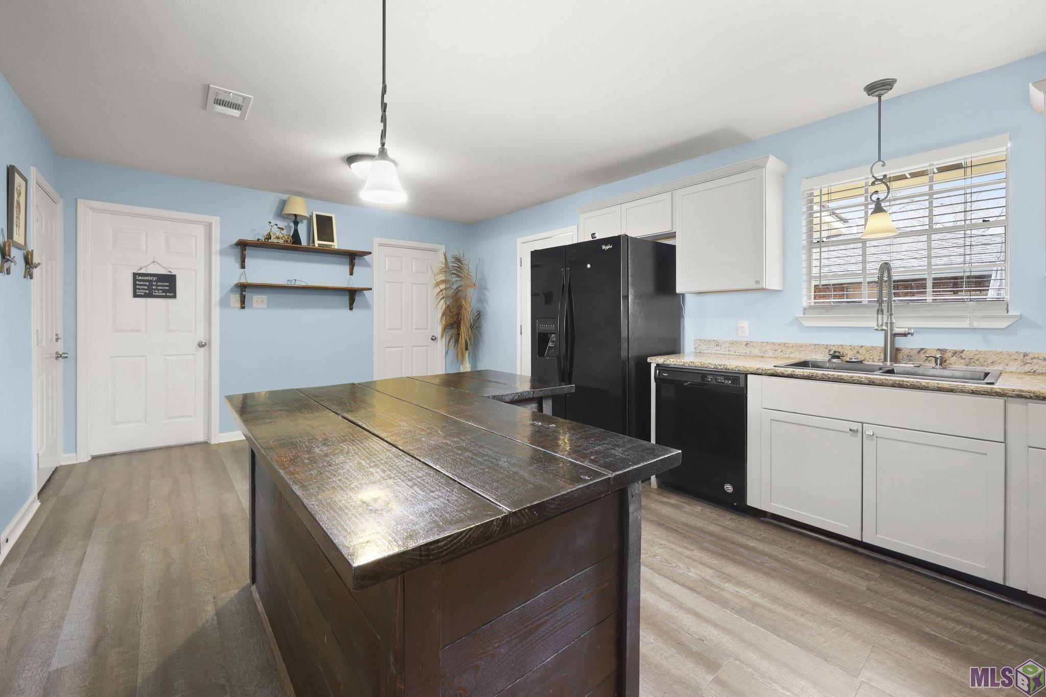 4668 W GREEN RIDGE DR, Baton Rouge, LA 70814