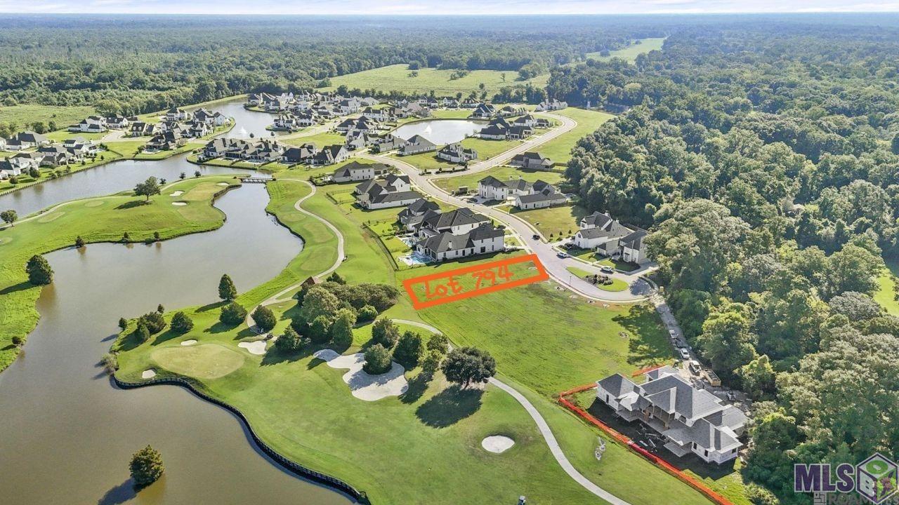 2138 THOMAS BOYD DR, Saint George, LA 70810