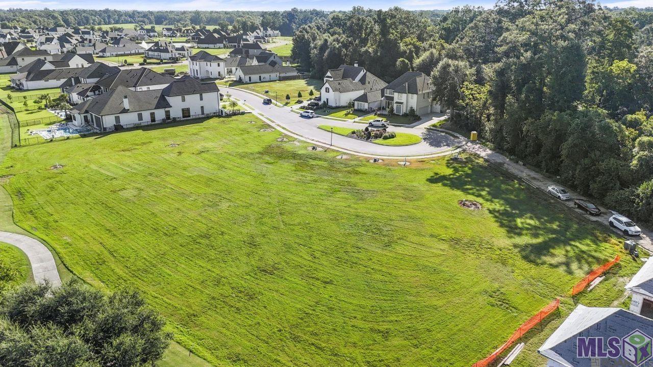 2138 THOMAS BOYD DR, Saint George, LA 70810