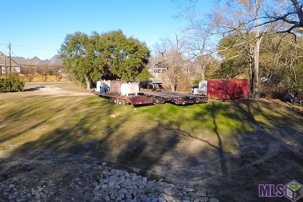 16430 TIGER BEND RD, Baton Rouge, LA 70817