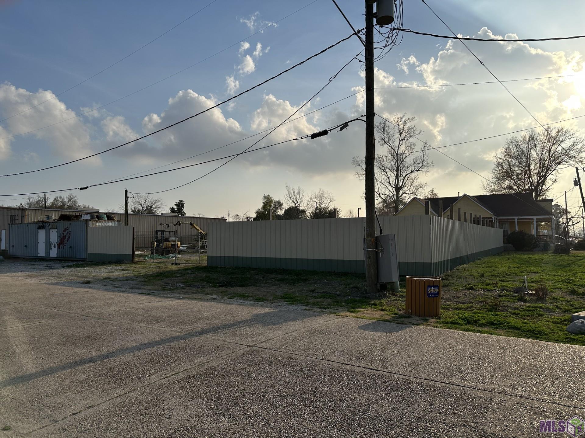 2249 S CENTRAL AVE, Lutcher, LA 70071