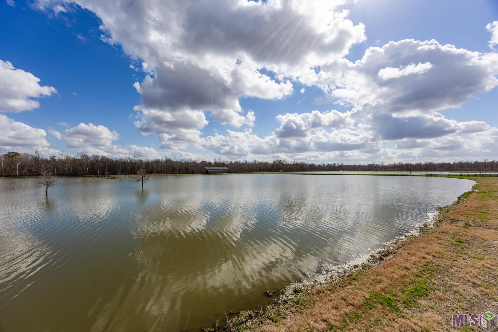 5983 MILL TOWN RD, Brusly, LA 70719