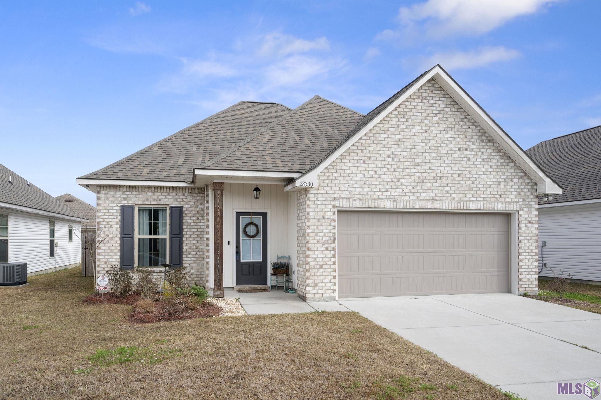 28380 MIDDLEBROOK WAY, Denham Springs, LA 70726