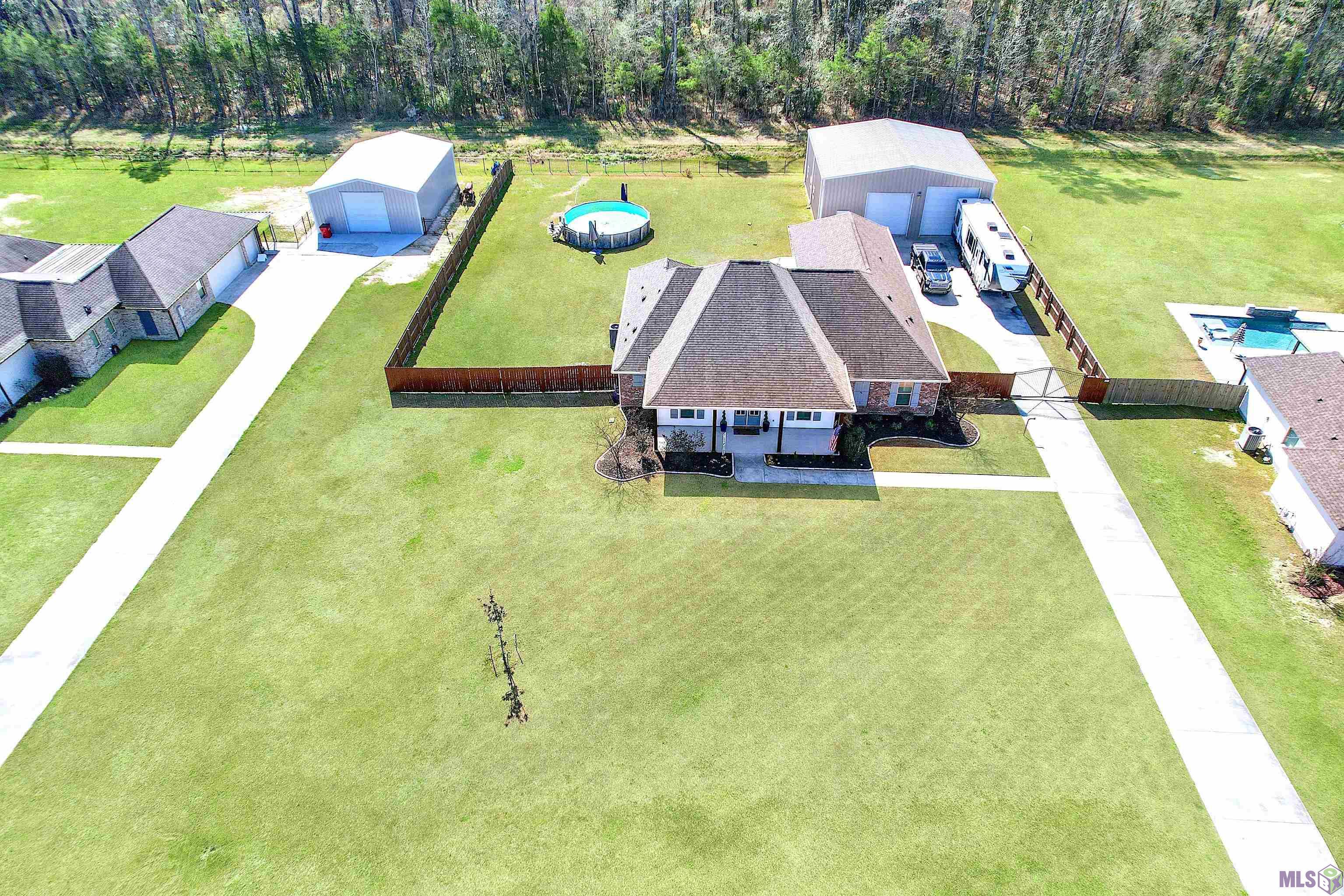 14041 Kaden Creek Dr, Walker, LA 70785