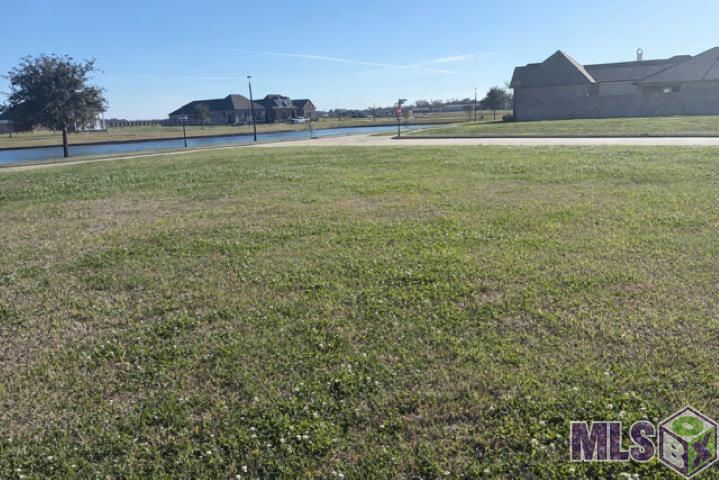 106 Rue Etienne, Thibodaux, LA 70301