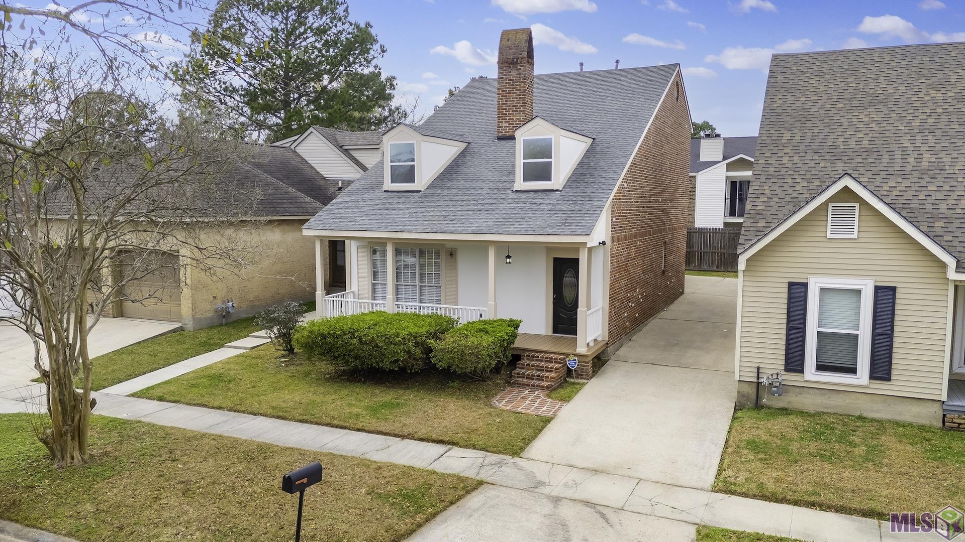 1731 MANOR OAK DR, Baton Rouge, LA 70810