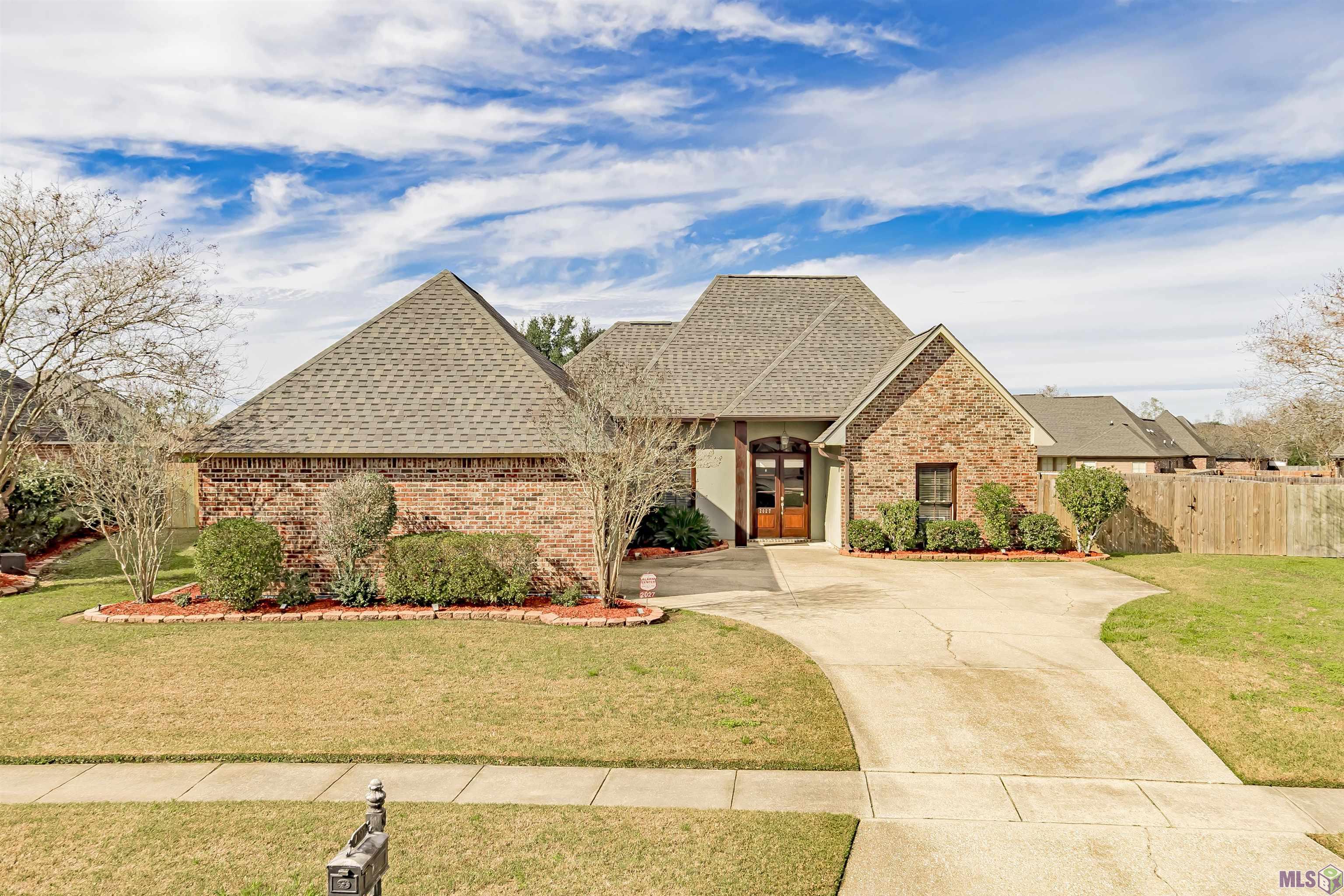 2027 HIGH POINTE AVE, Zachary, LA 70791