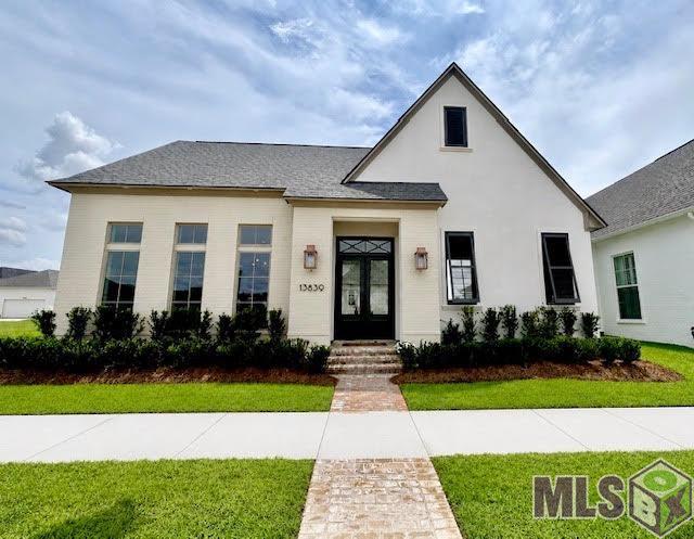 13839 WILD CANARY DR, Baton Rouge, LA 70810