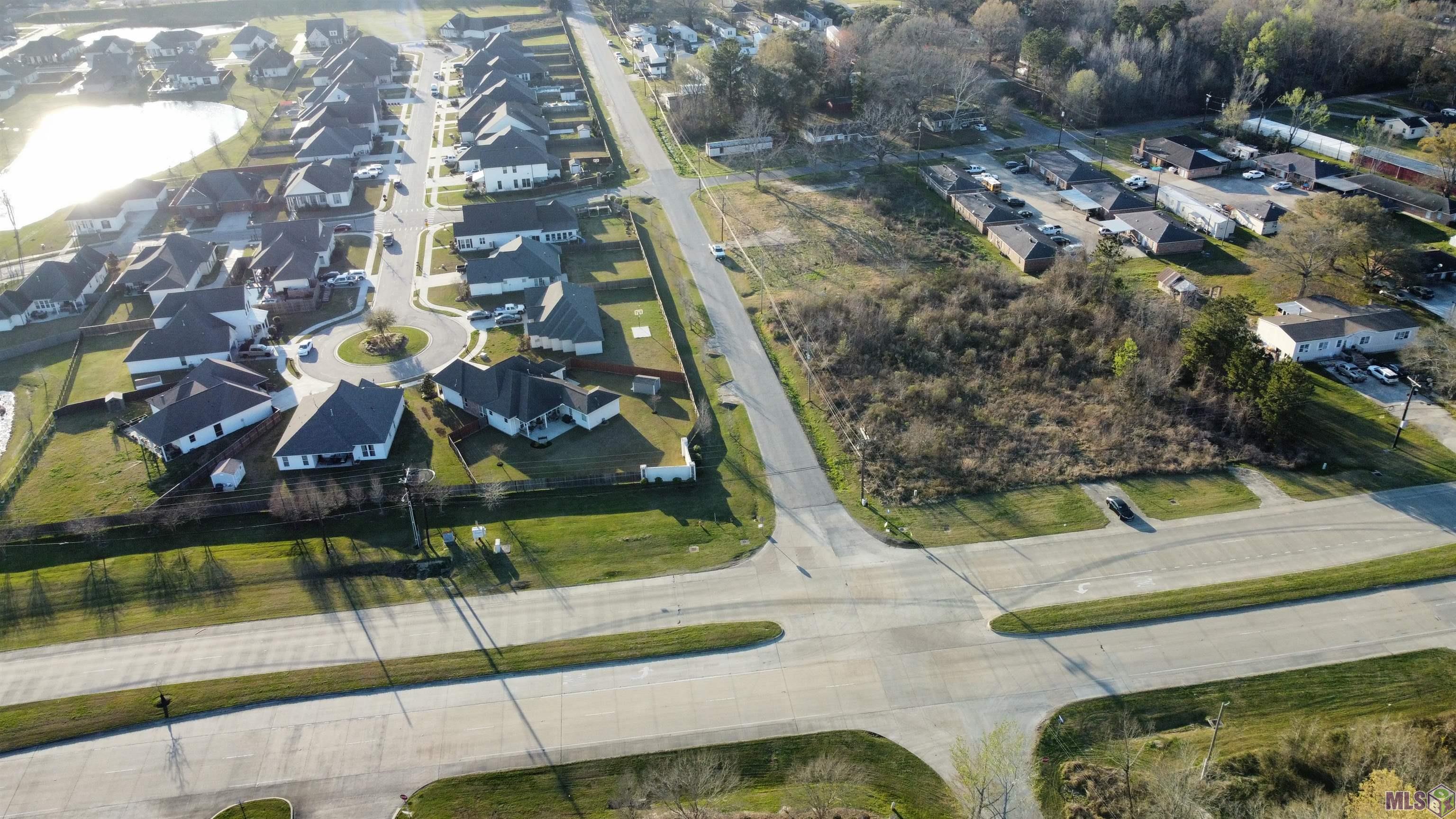 14321 SPARKLE AVE, Baton Rouge, LA 70818