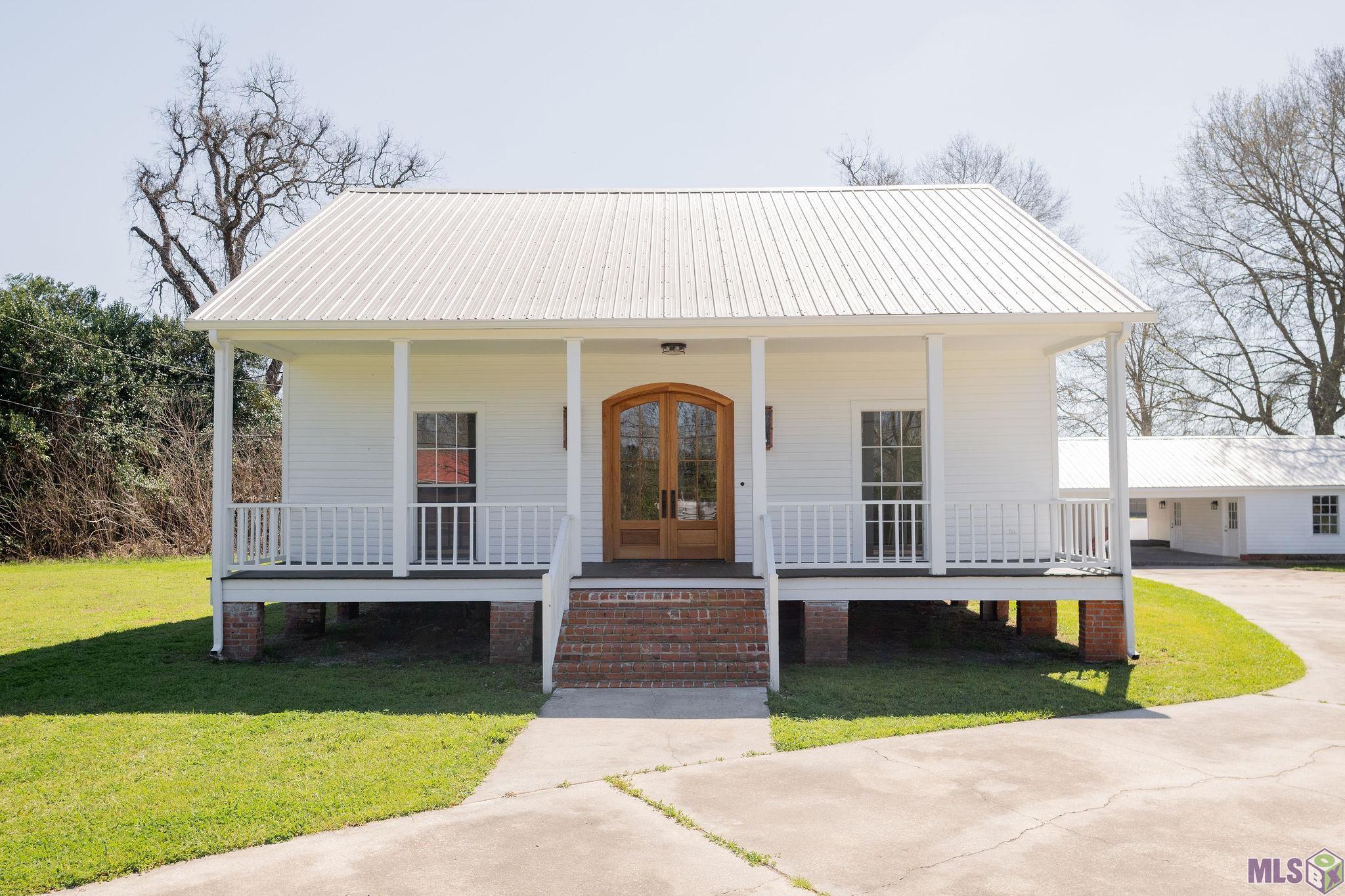 59305 BAYOU RD, Plaquemine, LA 70764