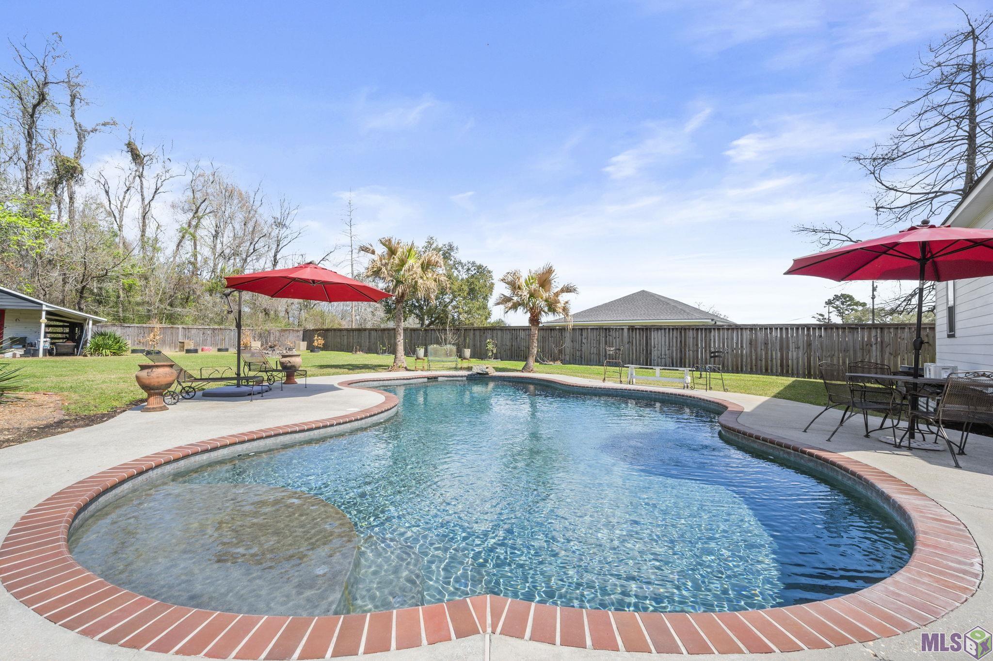 40434 LA HWY 621, Gonzales, LA 70737