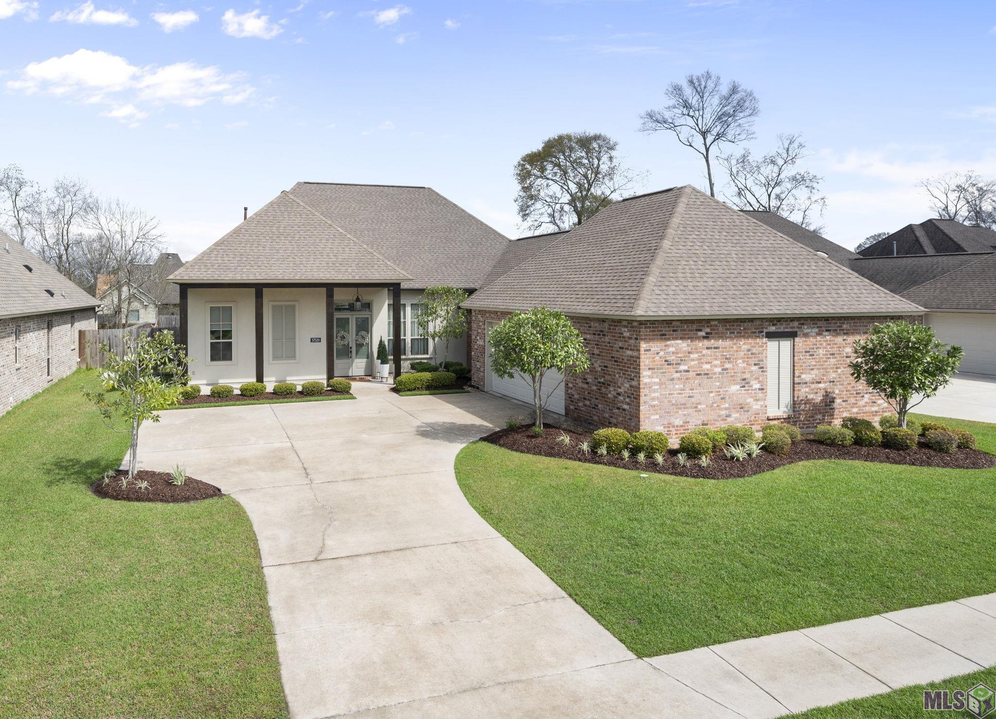37520 CYPRESS HOLLOW AVE, Prairieville, LA 70737