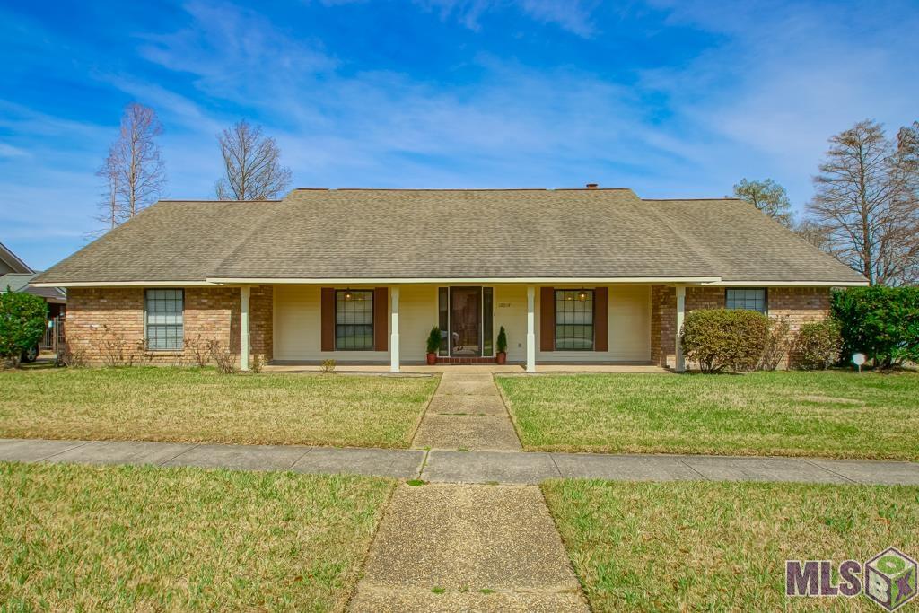 12215 S LAKE SHERWOOD AVE, Baton Rouge, LA 70816