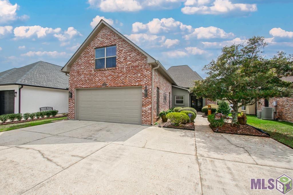 21157 WATERFRONT EAST DR, Maurepas, LA 70449