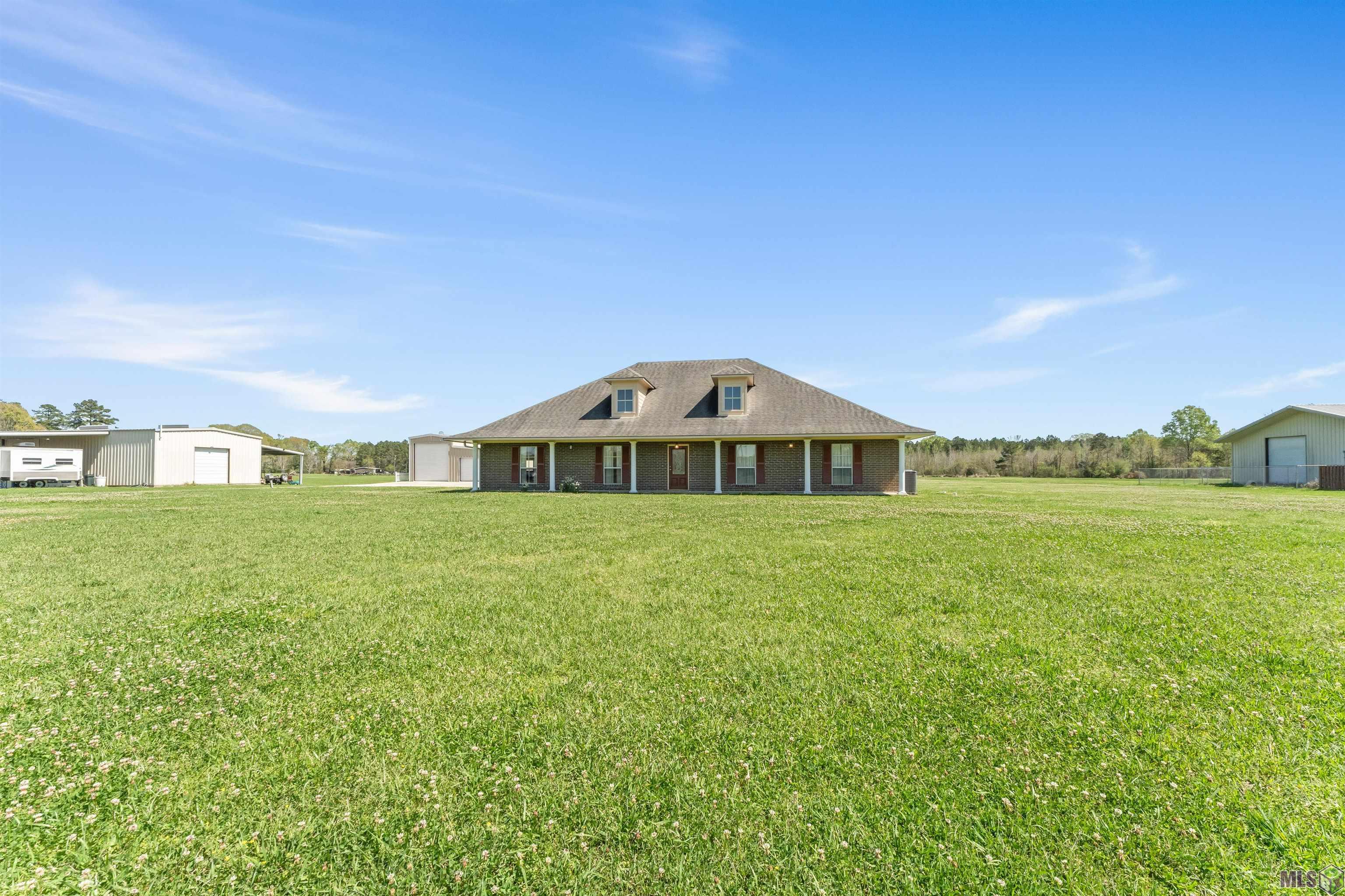 16040 BLACKWATER RD, Zachary, LA 70791