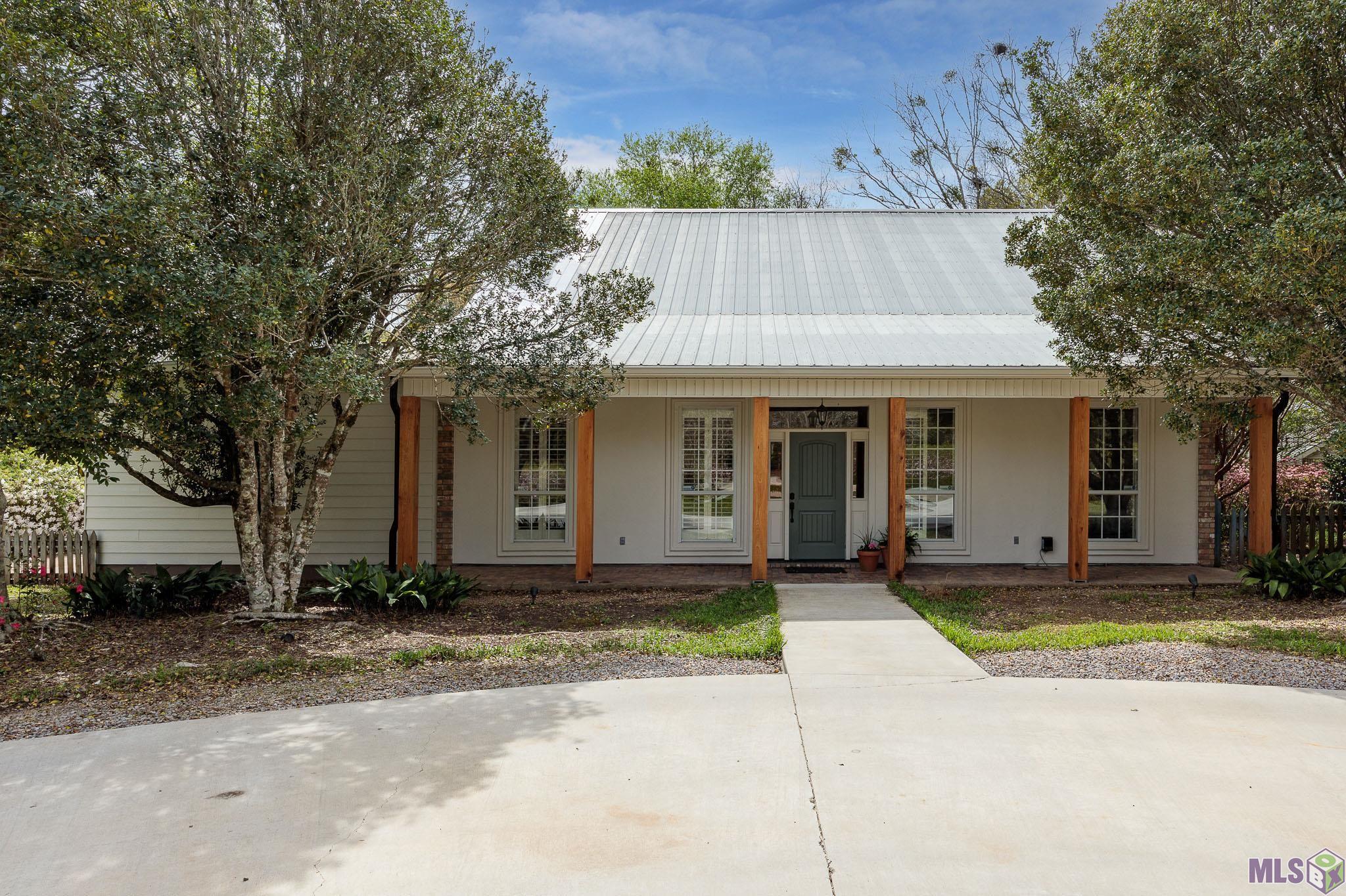 12565 DOGWOOD RD, St. Francisville, LA 70775